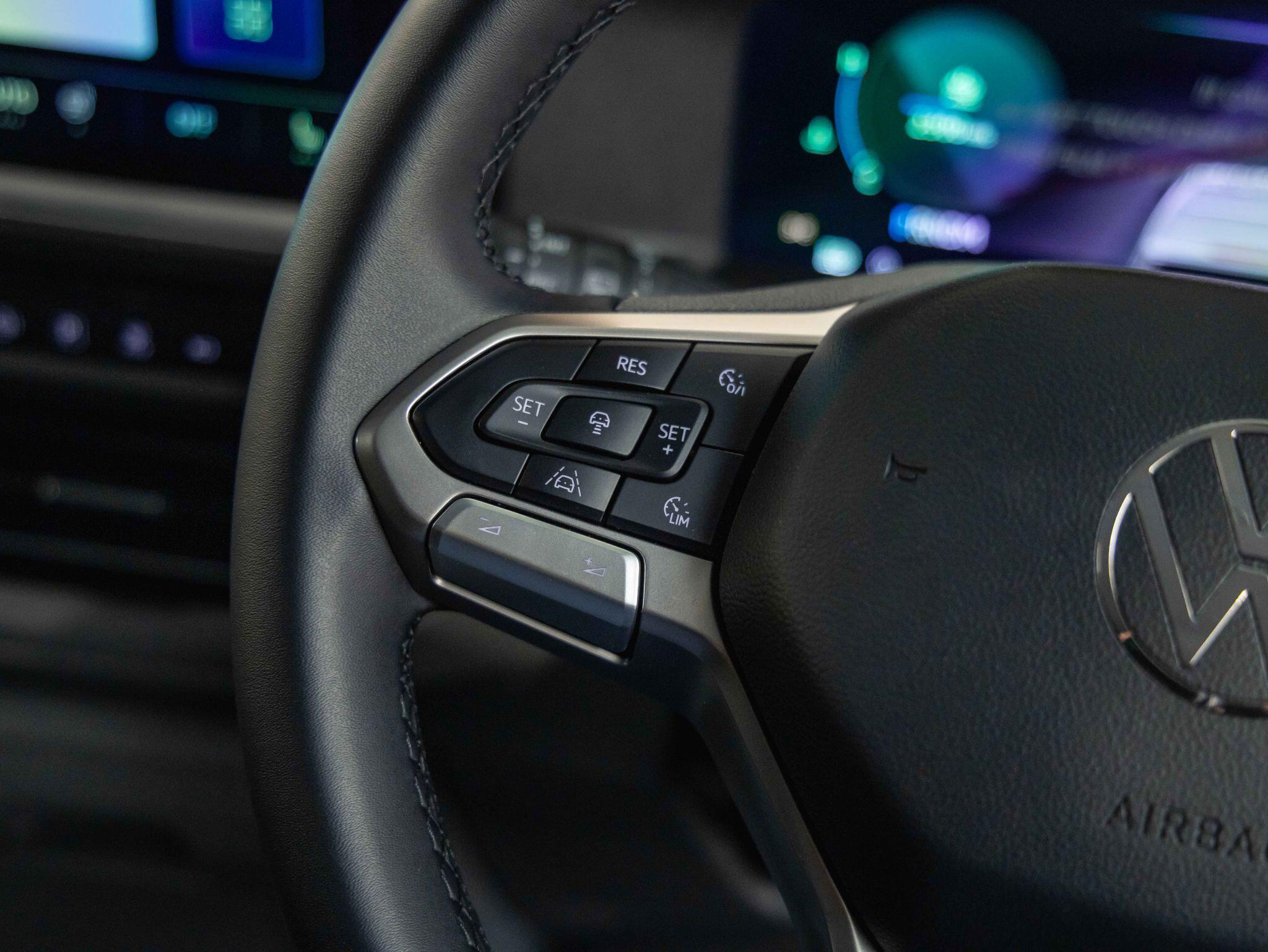 Volkswagen Transporter - Image 12