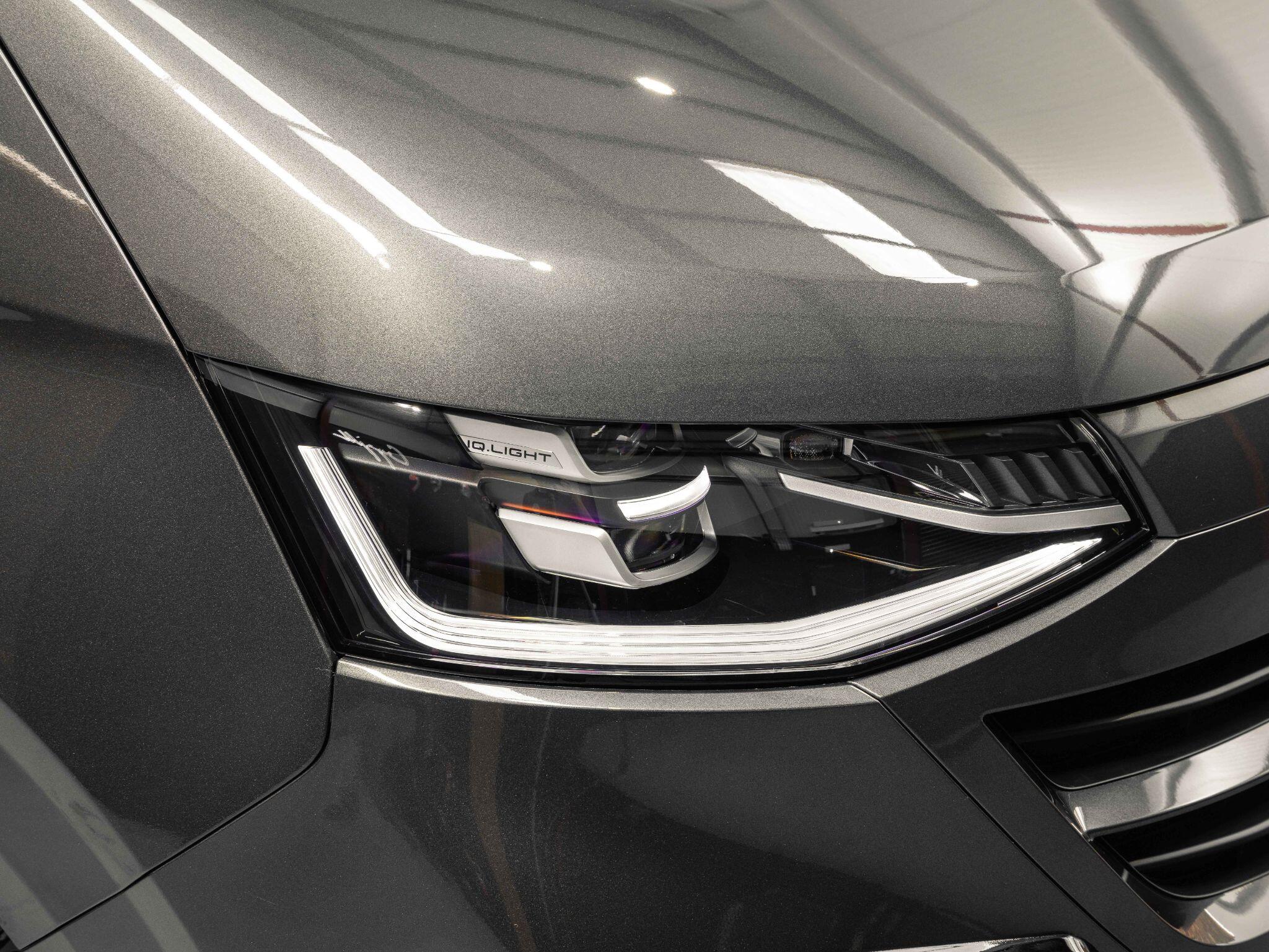 Volkswagen Transporter - Image 29