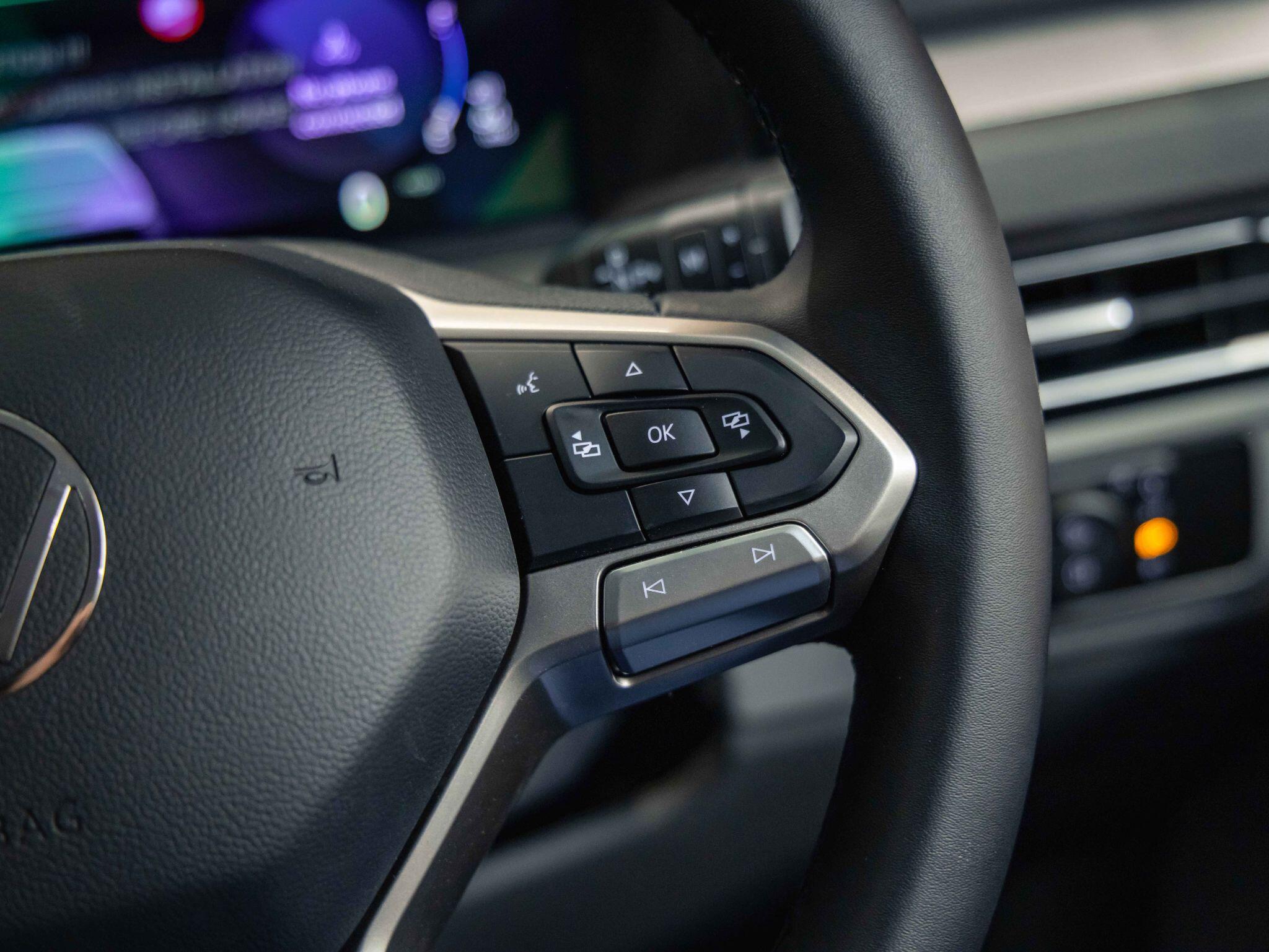 Volkswagen Transporter - Image 13