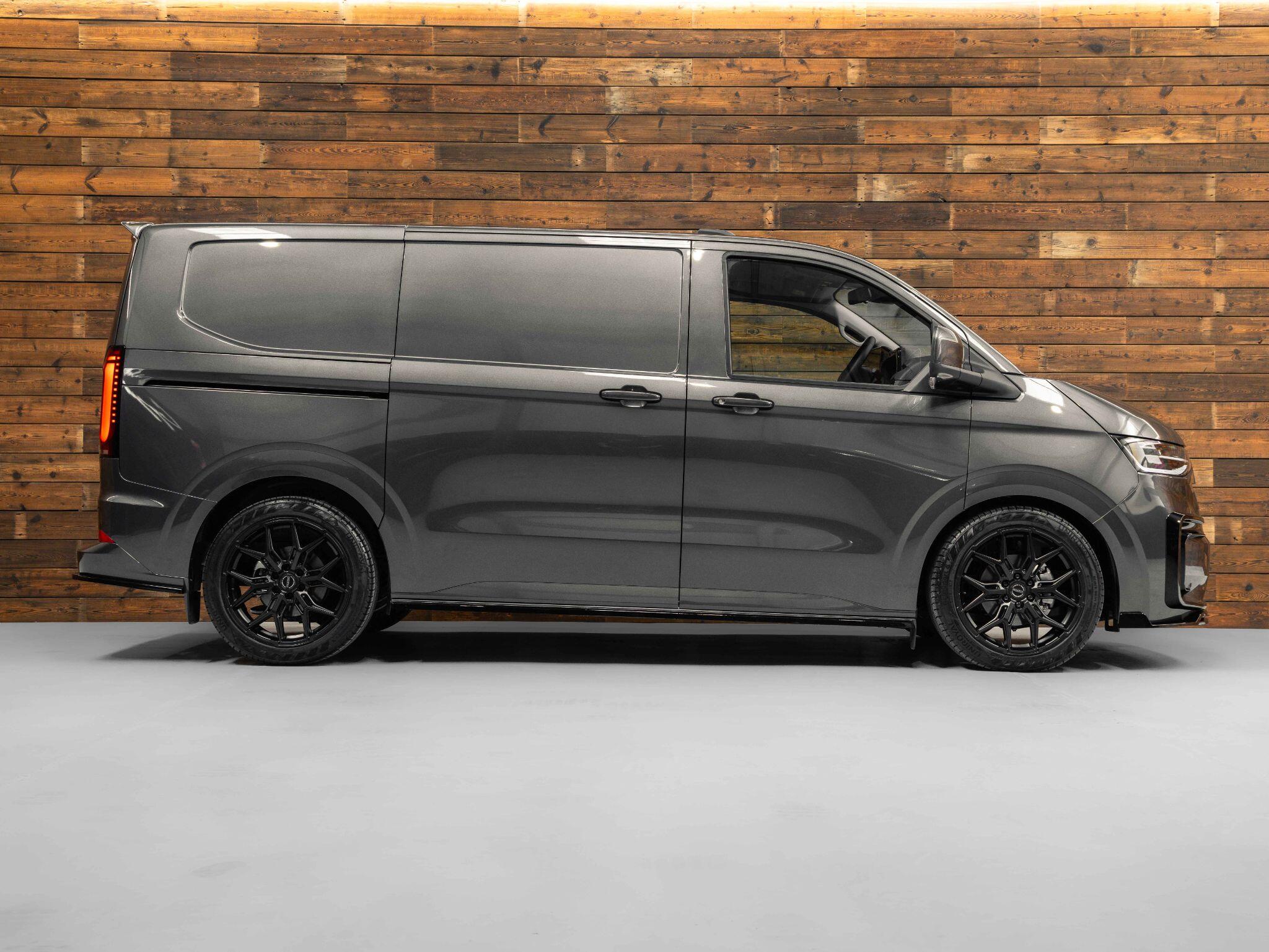 Volkswagen Transporter - Image 7