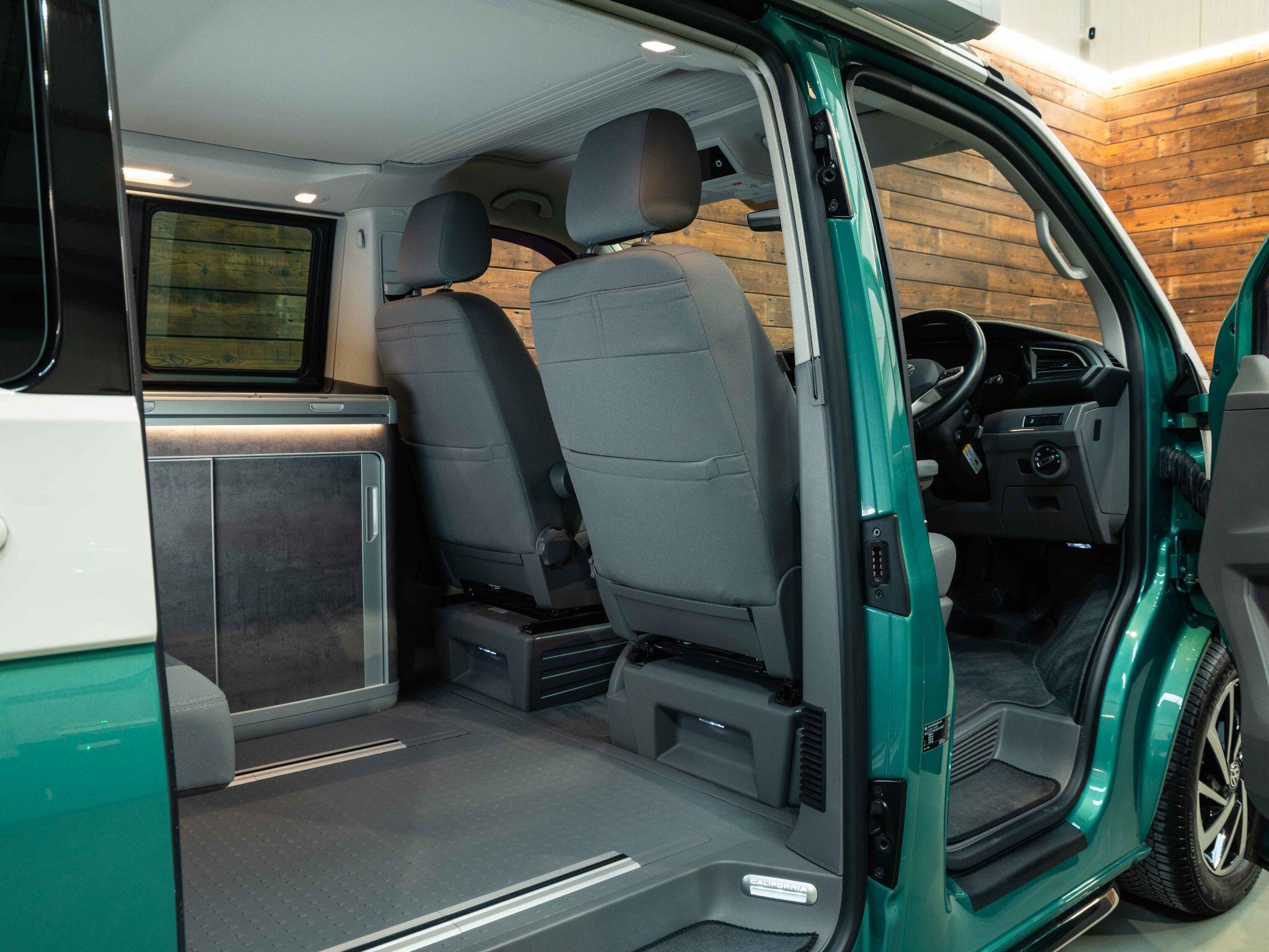 Volkswagen California - Image 33