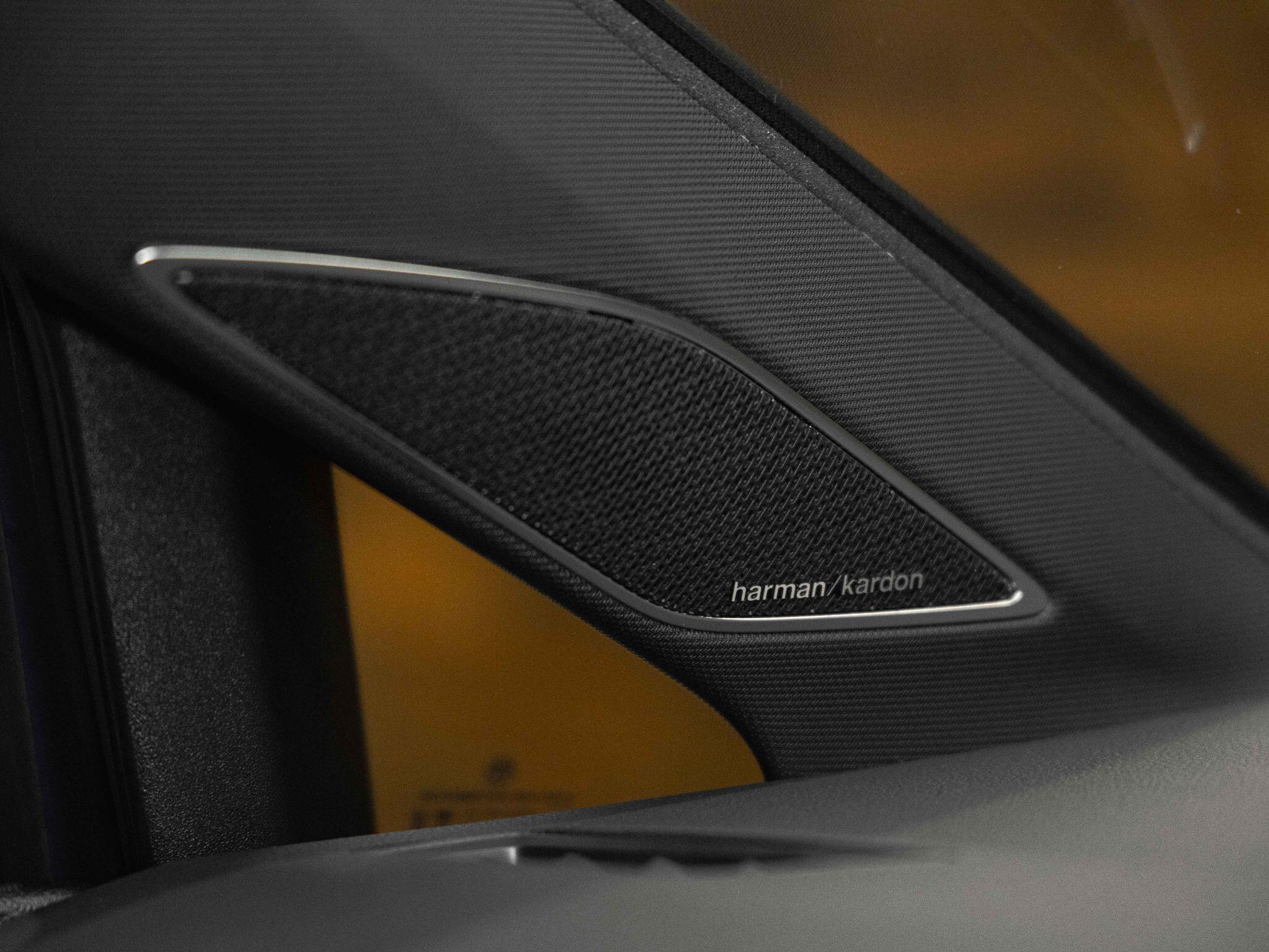 Volkswagen Golf - Image 33