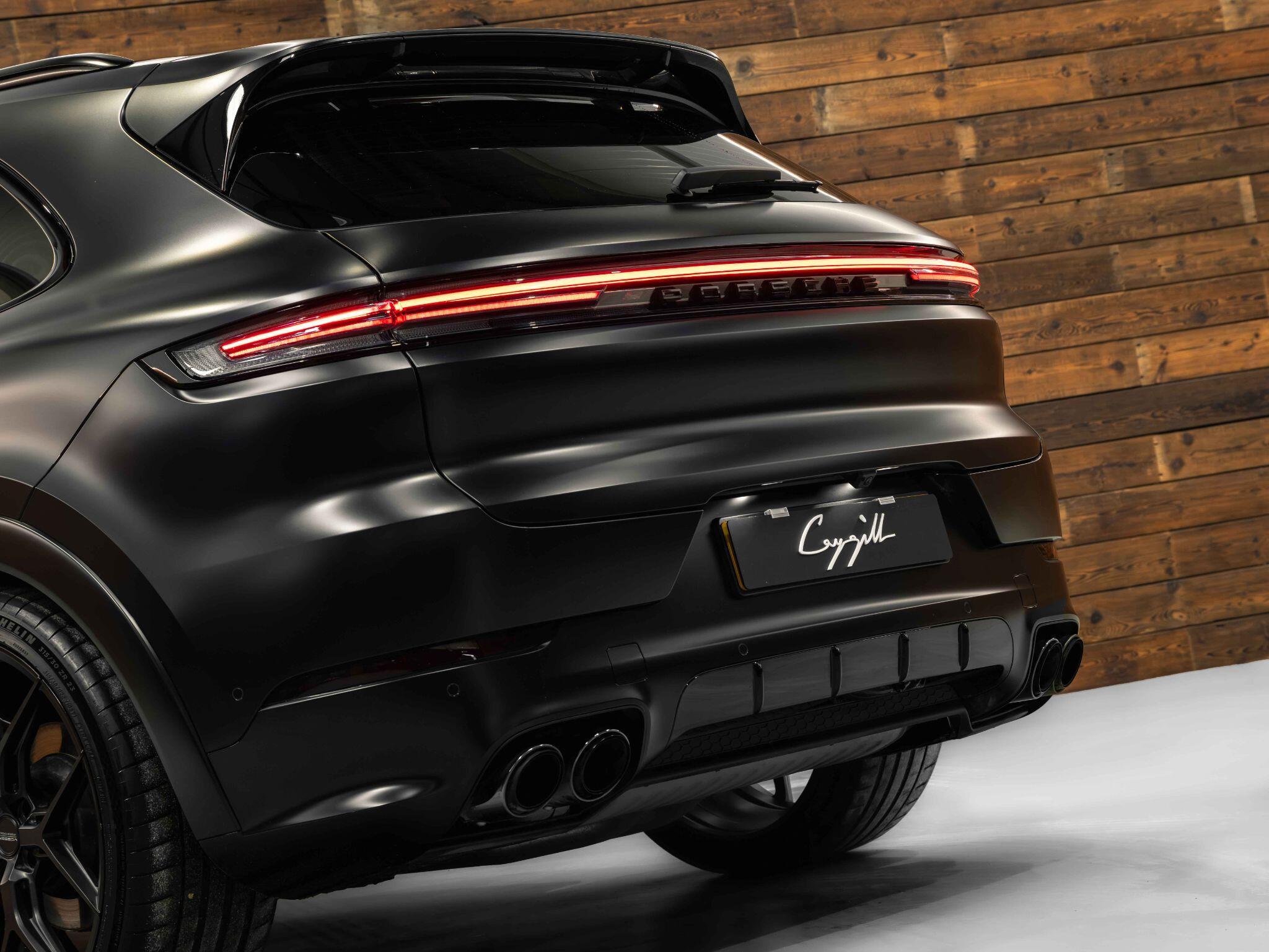 Porsche Cayenne - Image 25