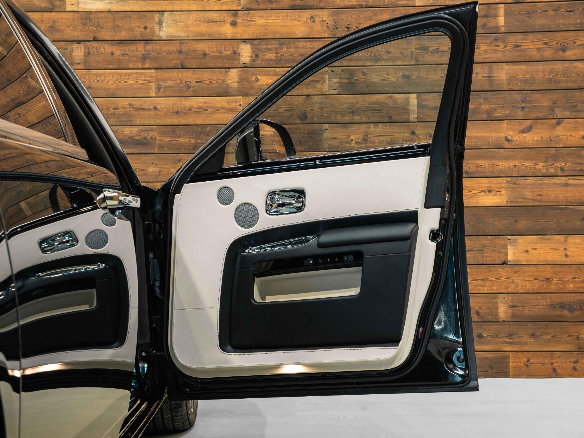 Rolls-Royce Ghost - Image 18