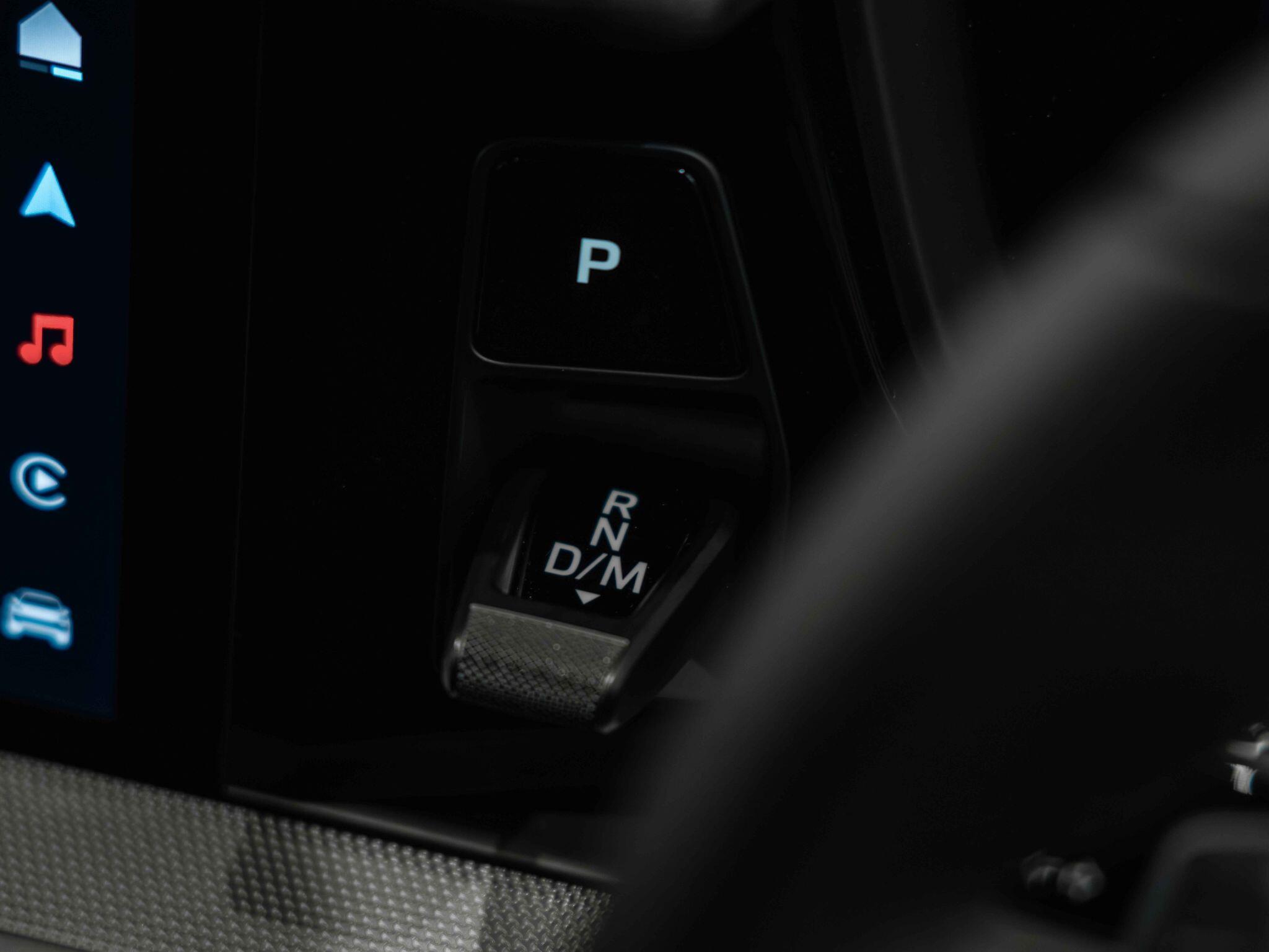 Porsche Cayenne - Image 13