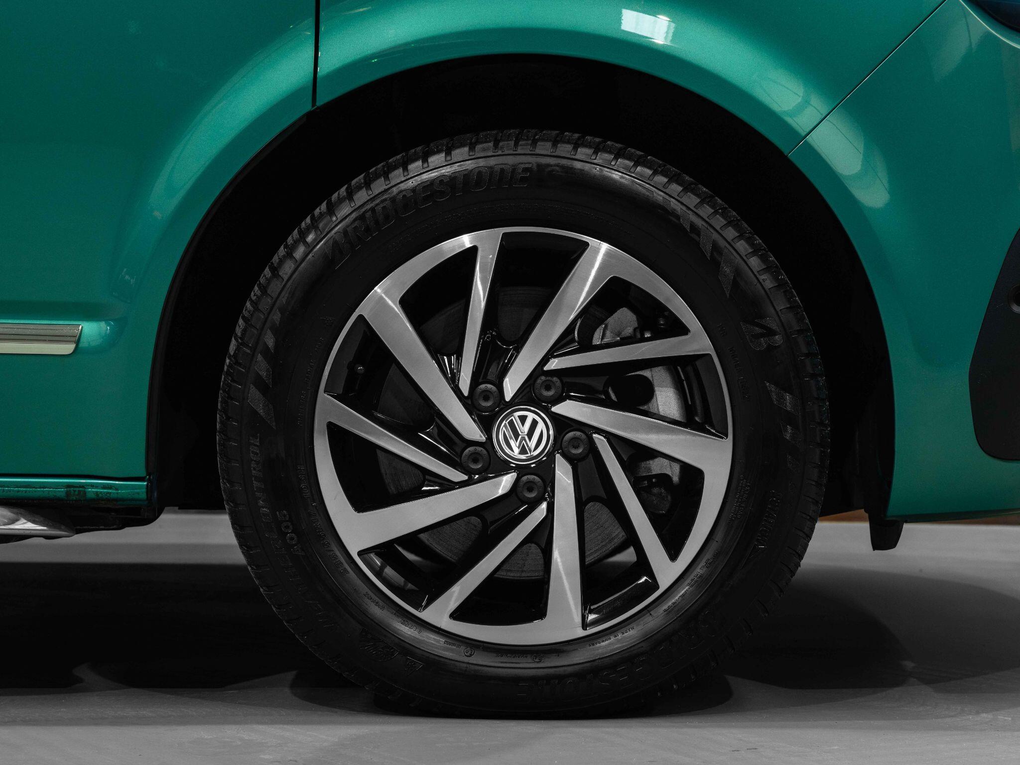 Volkswagen California - Image 20