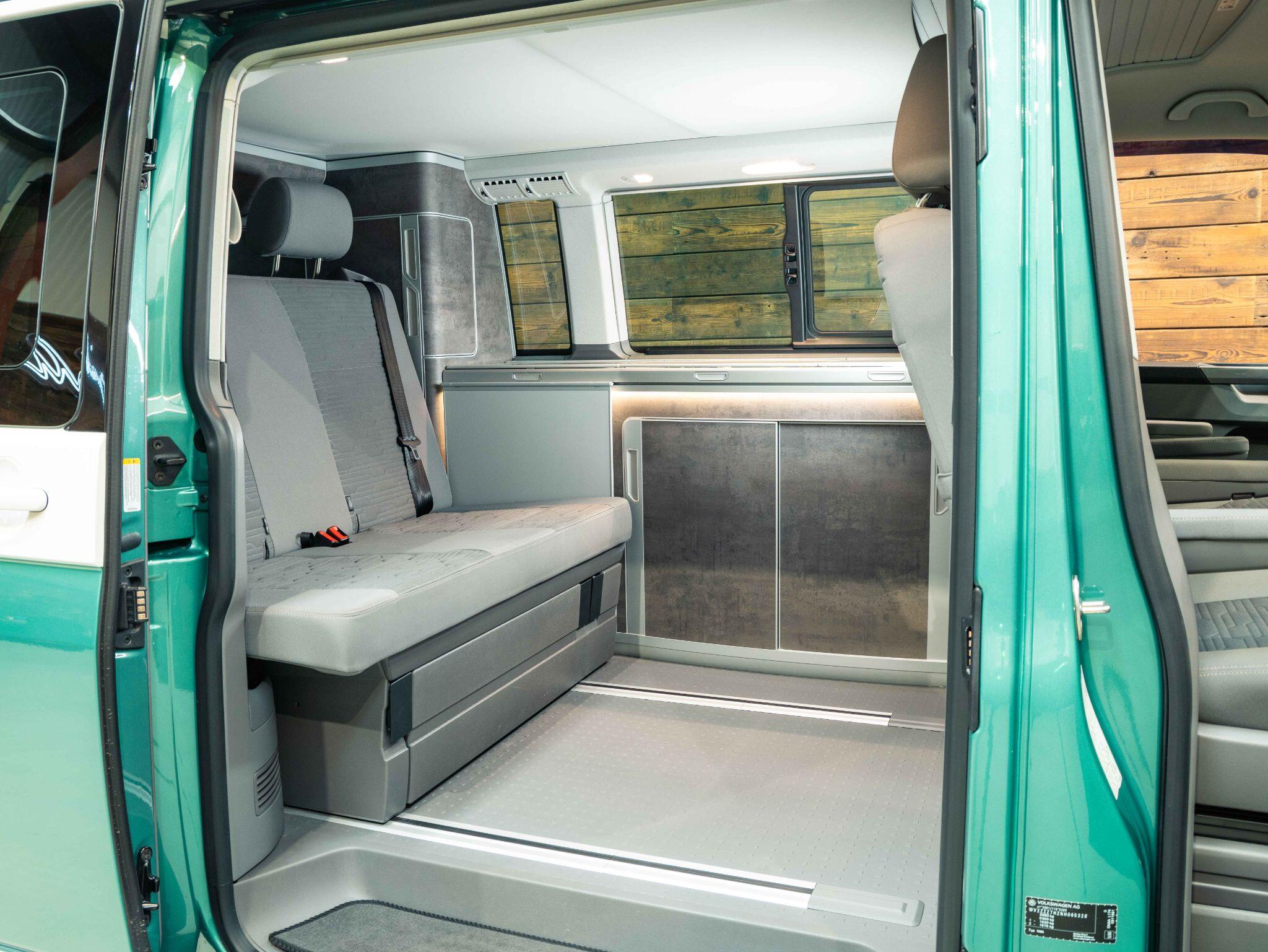 Volkswagen California - Image 14