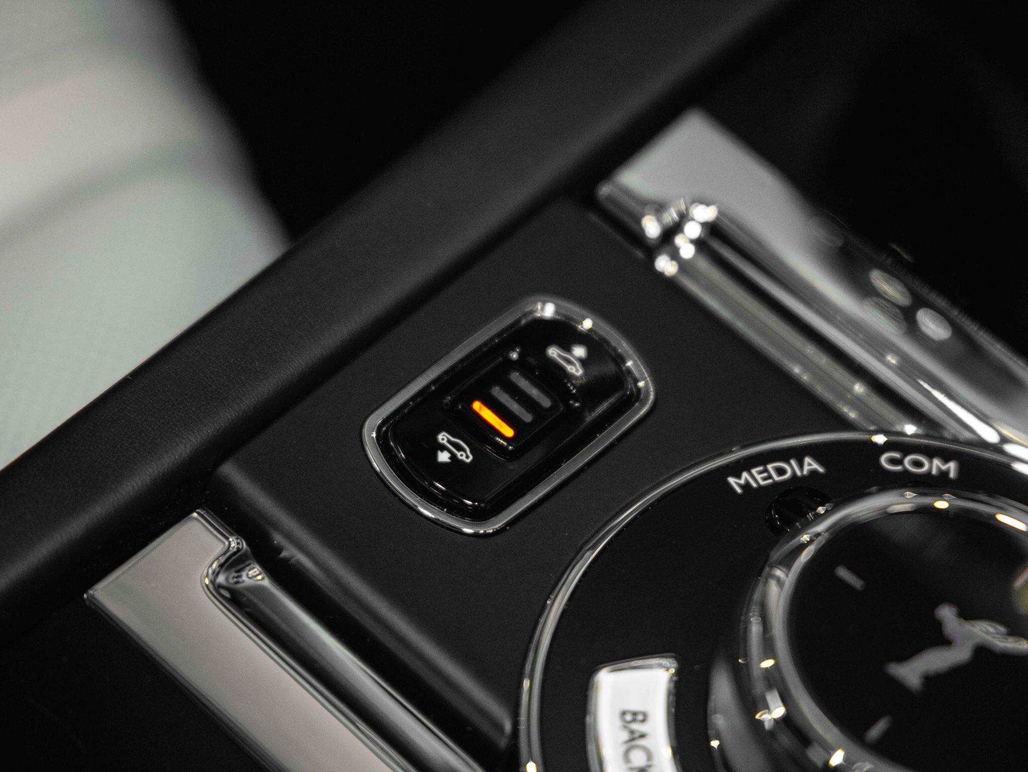 Rolls-Royce Ghost - Image 14