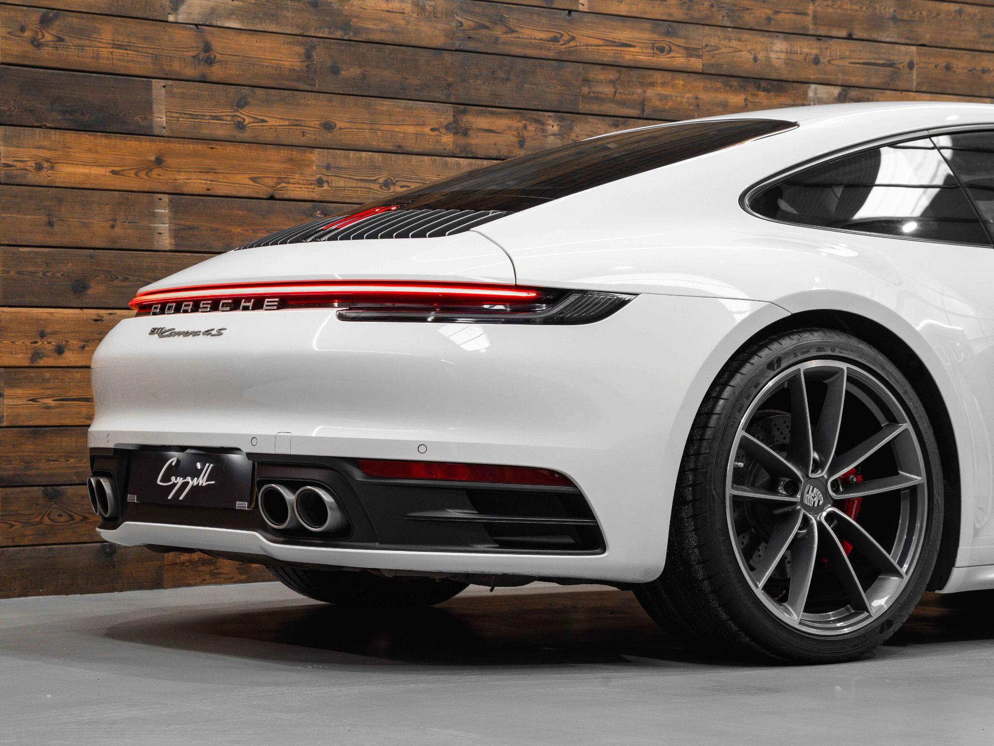 Porsche 911 - Image 7