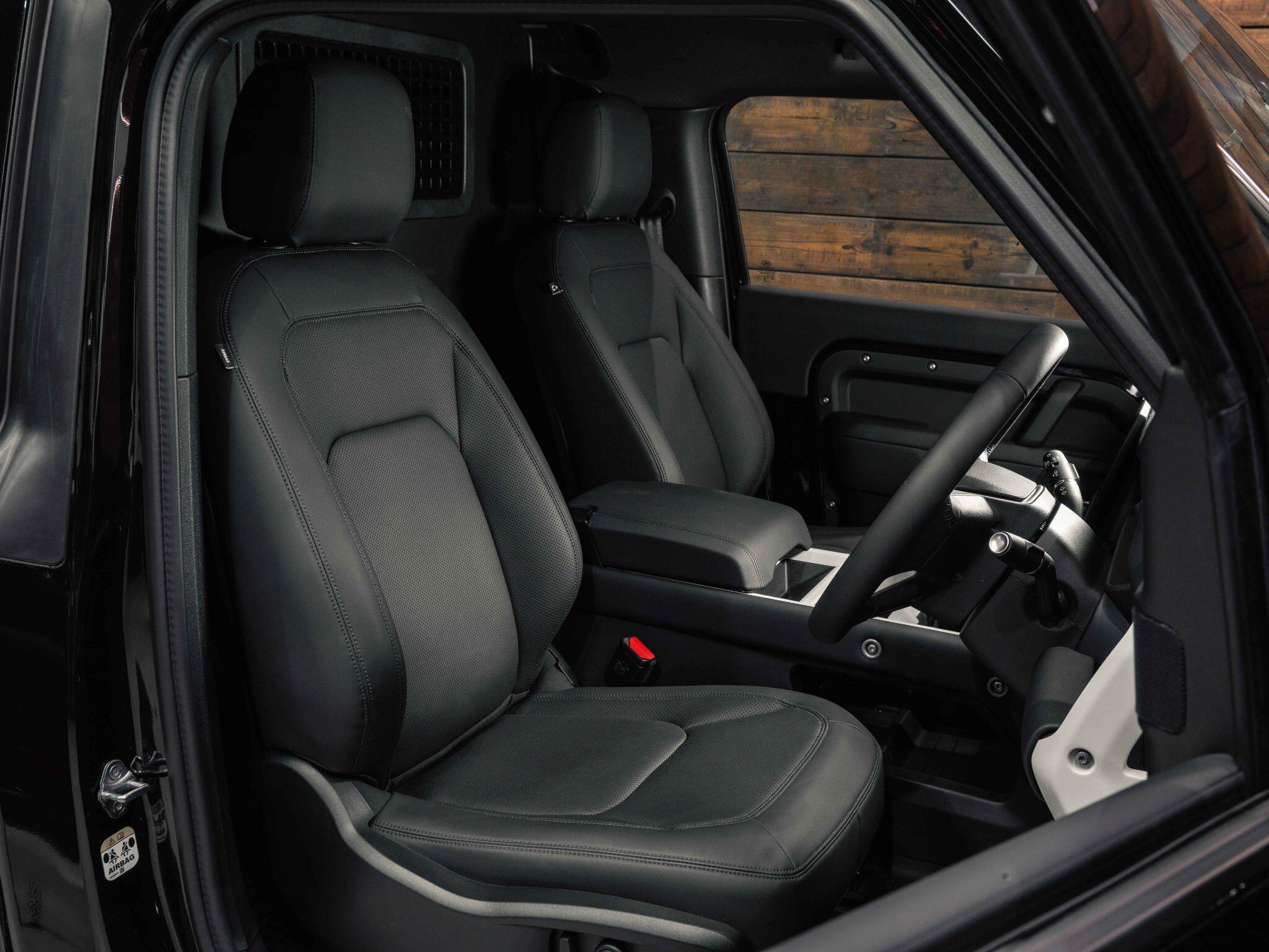 Land Rover Defender 90 - Image 7