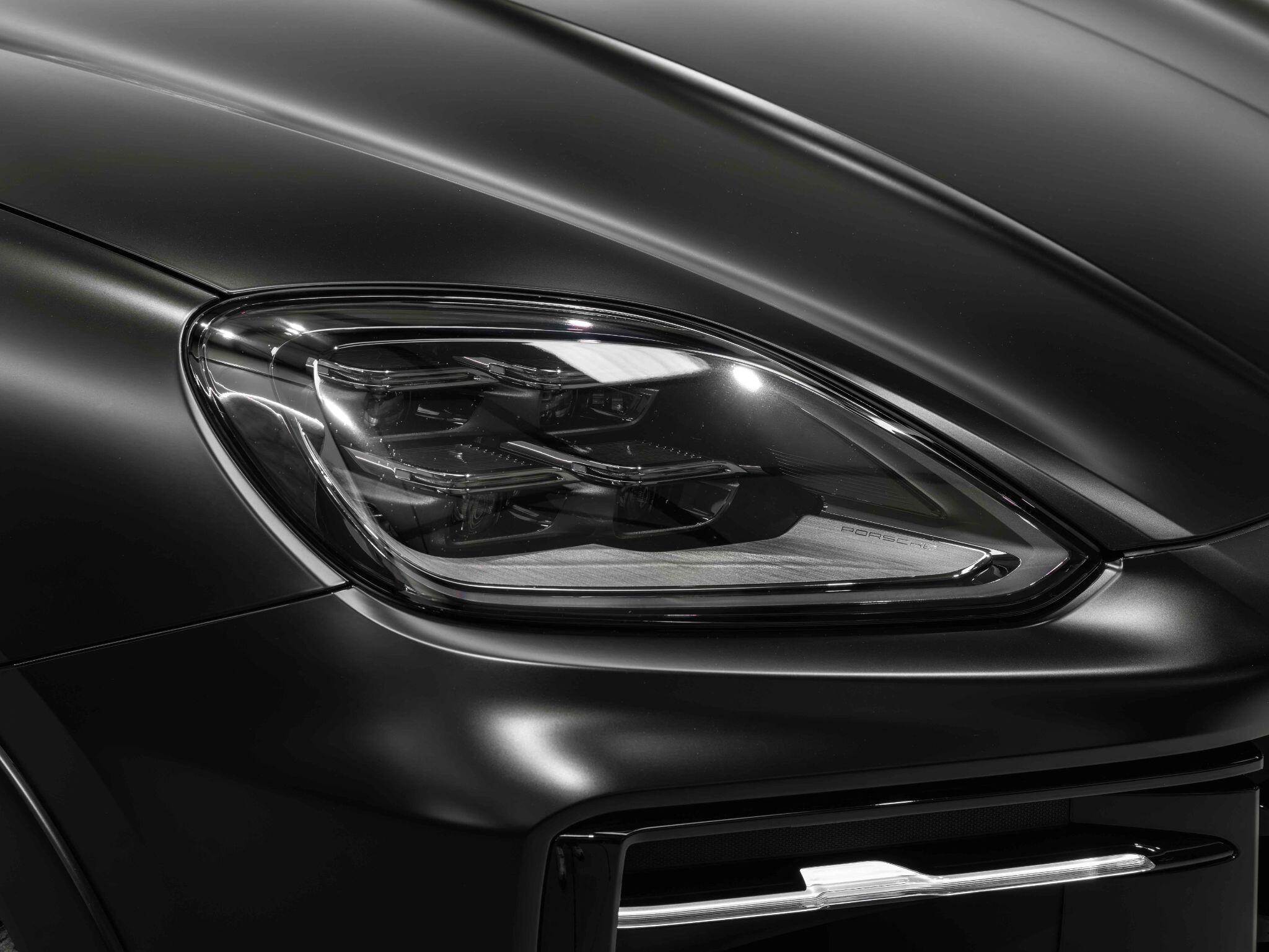 Porsche Cayenne - Image 24