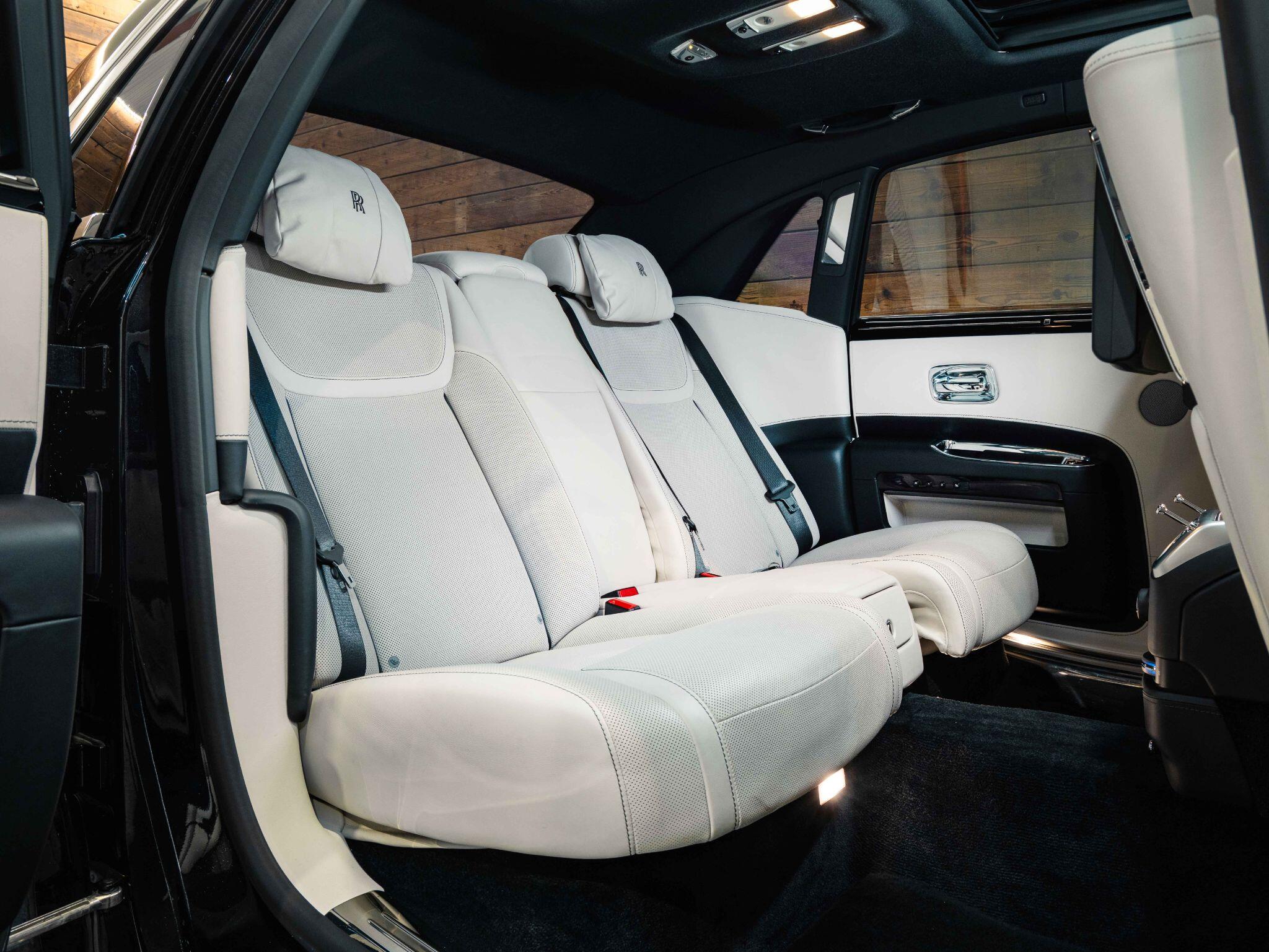 Rolls-Royce Ghost - Image 40
