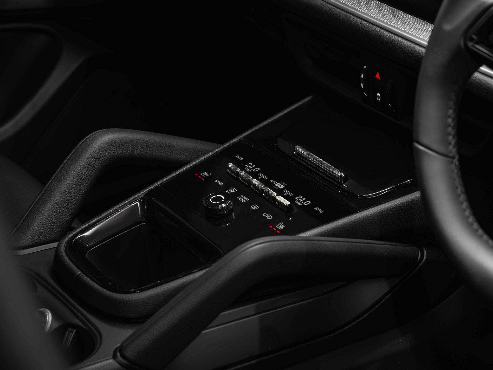 Porsche Cayenne - Image 30