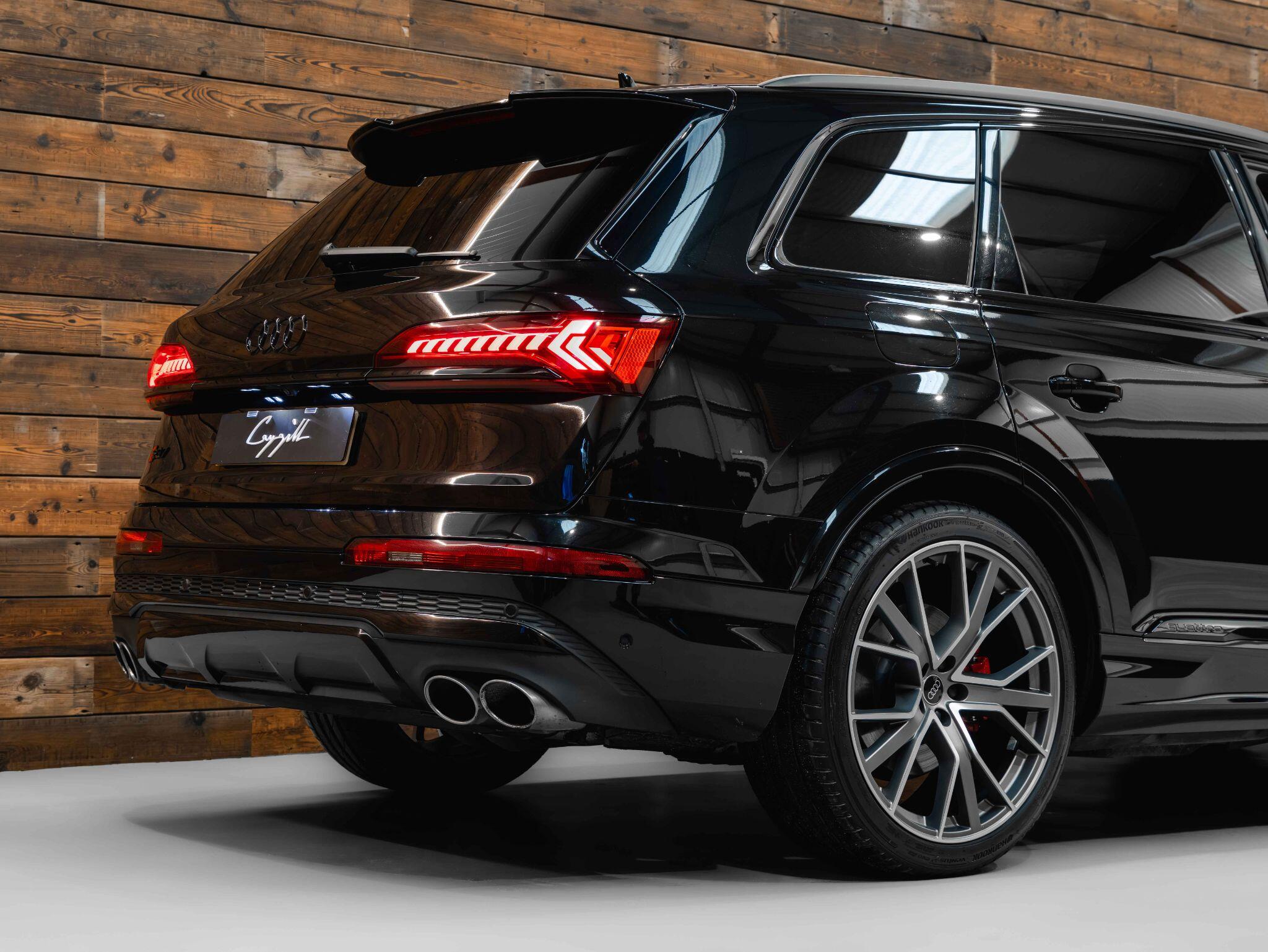 Audi SQ7 - Image 30