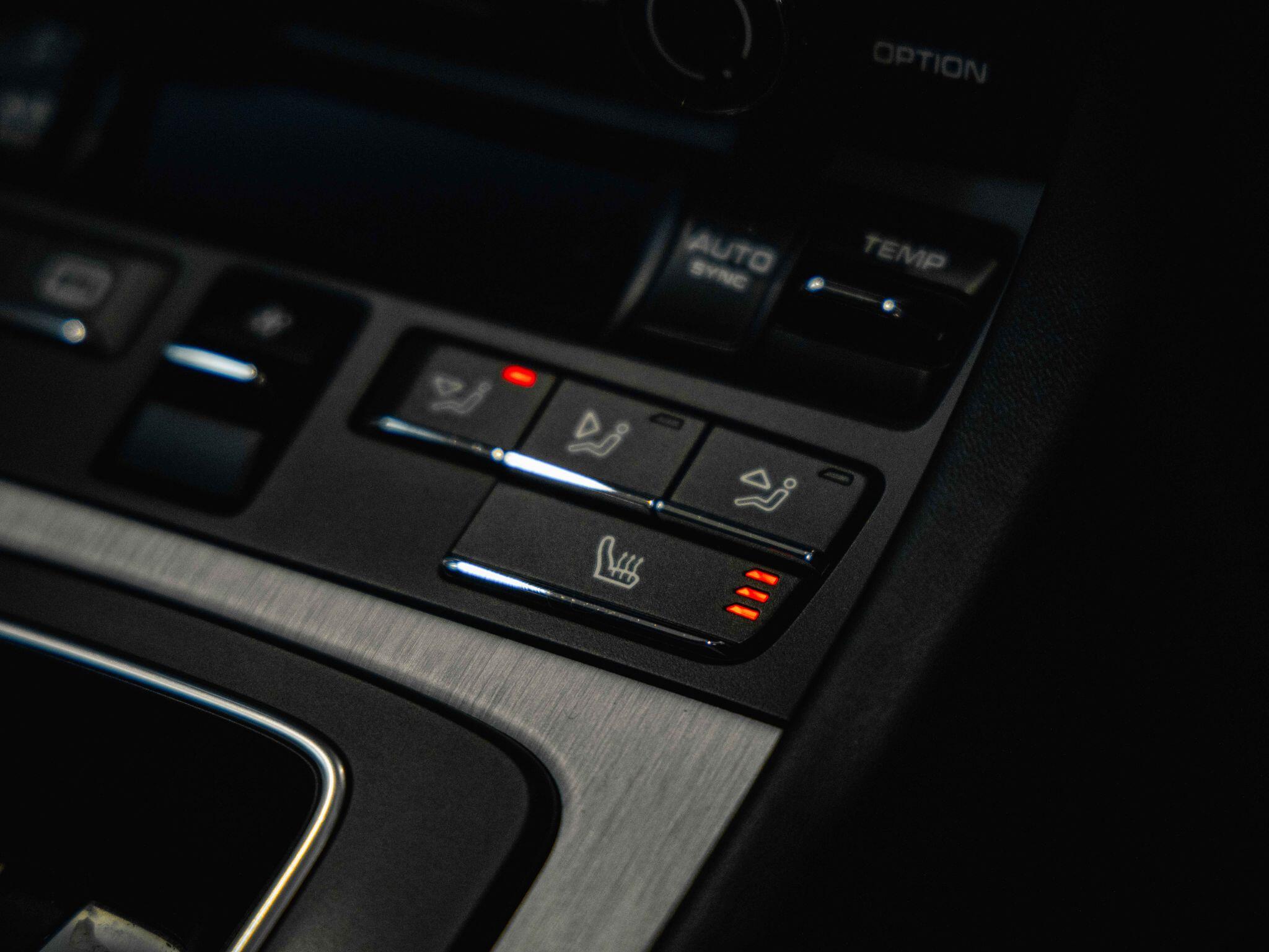 Porsche 911 - Image 15