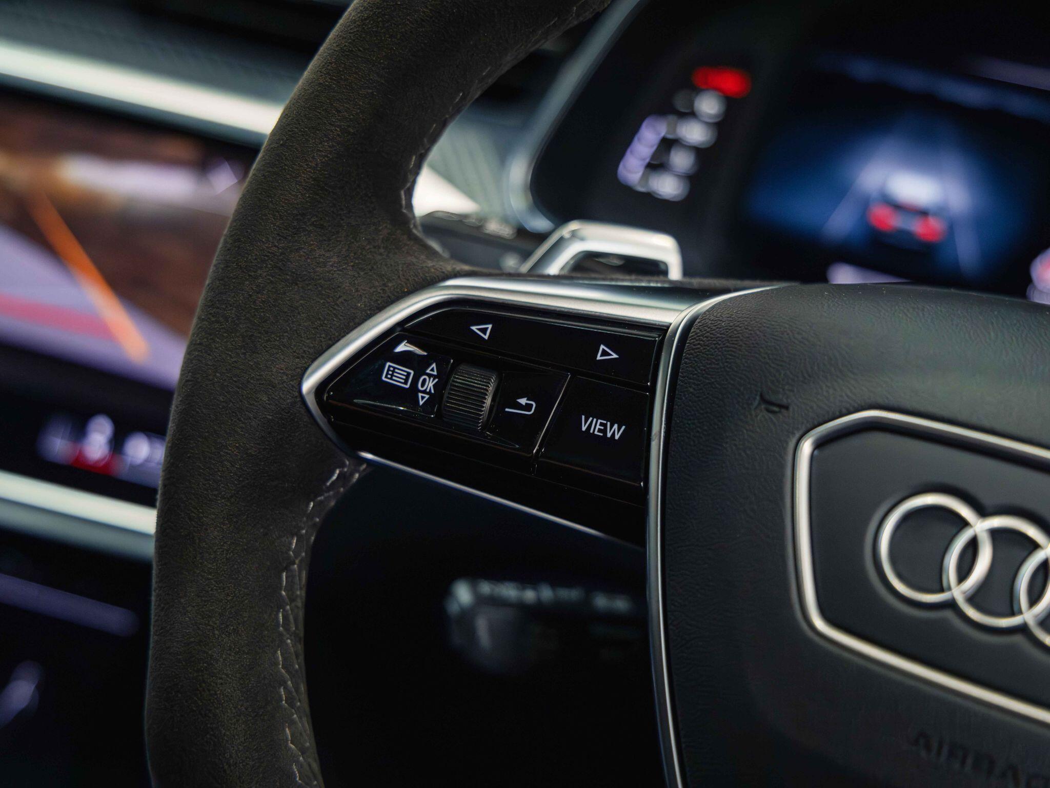 Audi RS6 Avant - Image 36