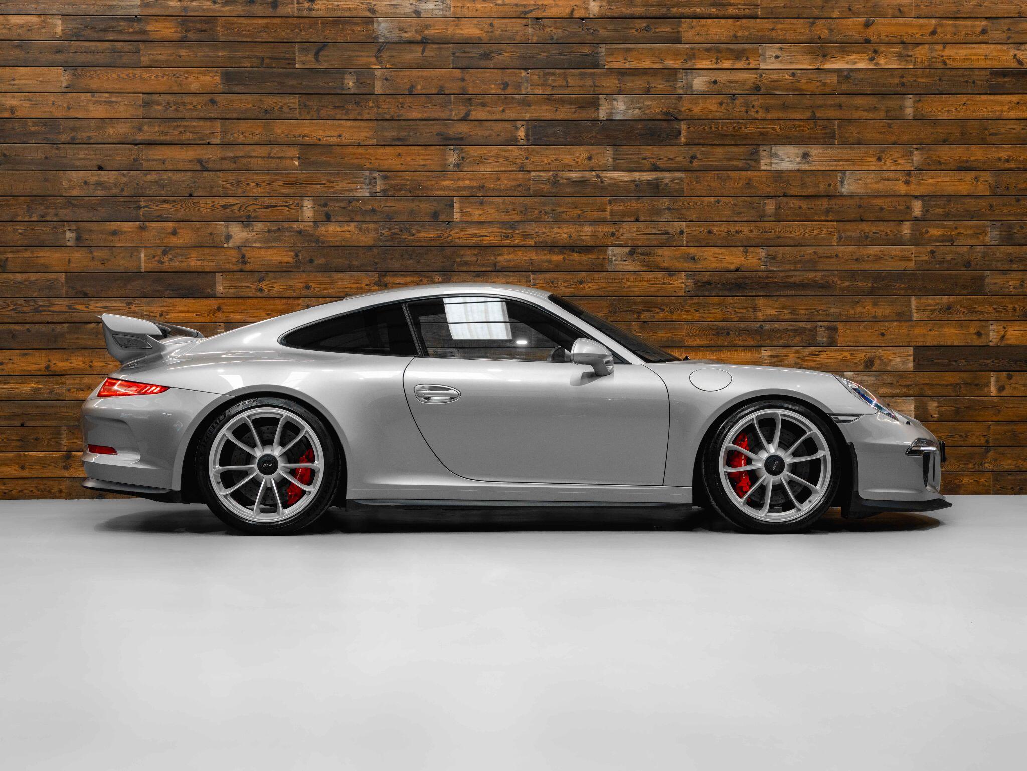 Porsche 911 - Image 7