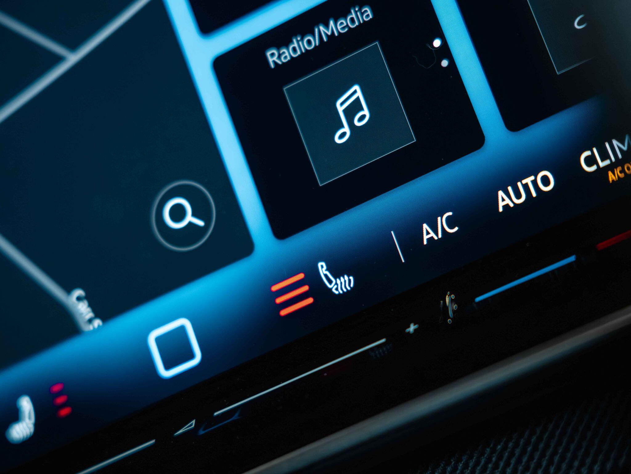 Volkswagen Golf - Image 31