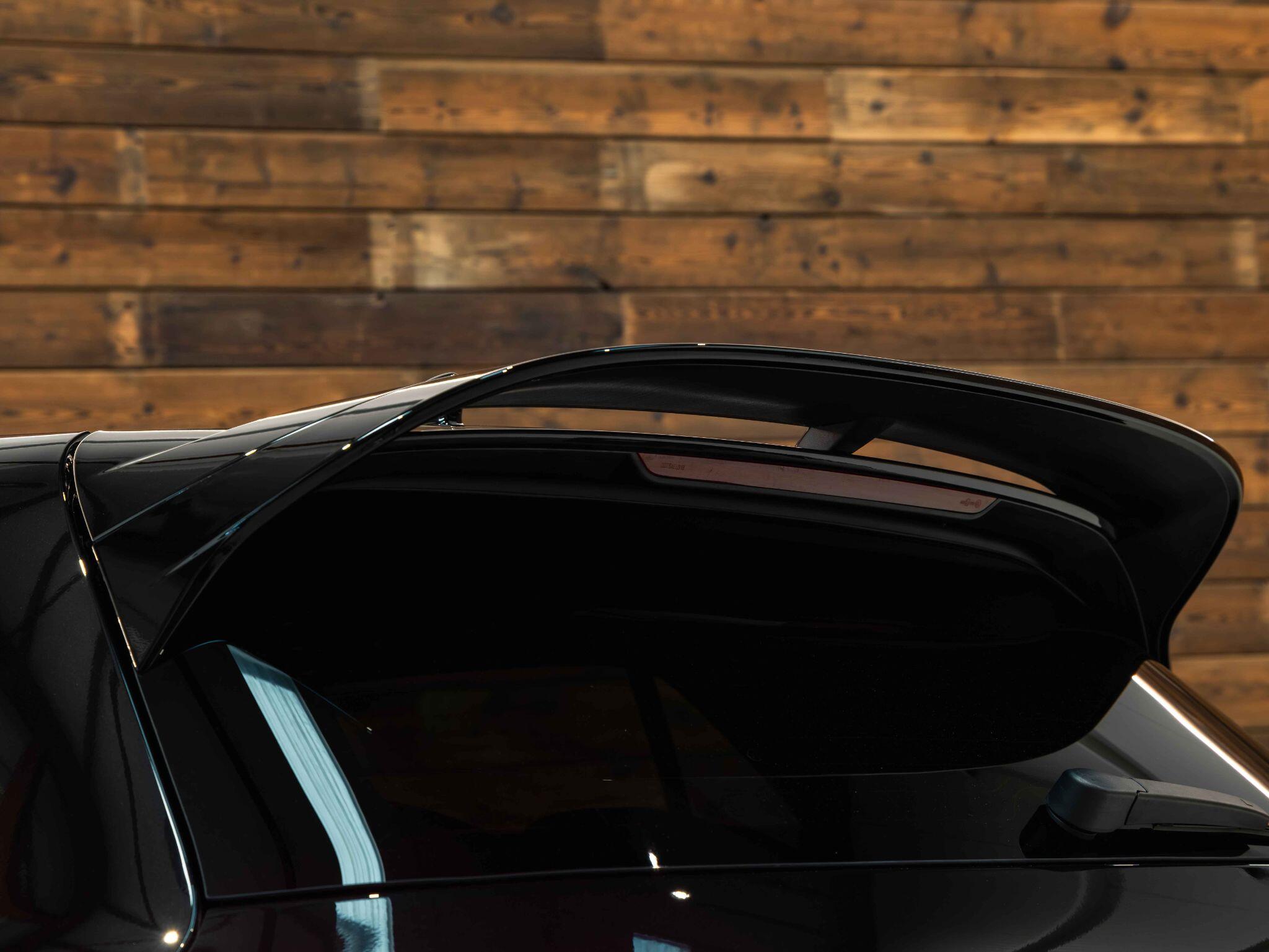 Volkswagen Golf - Image 32