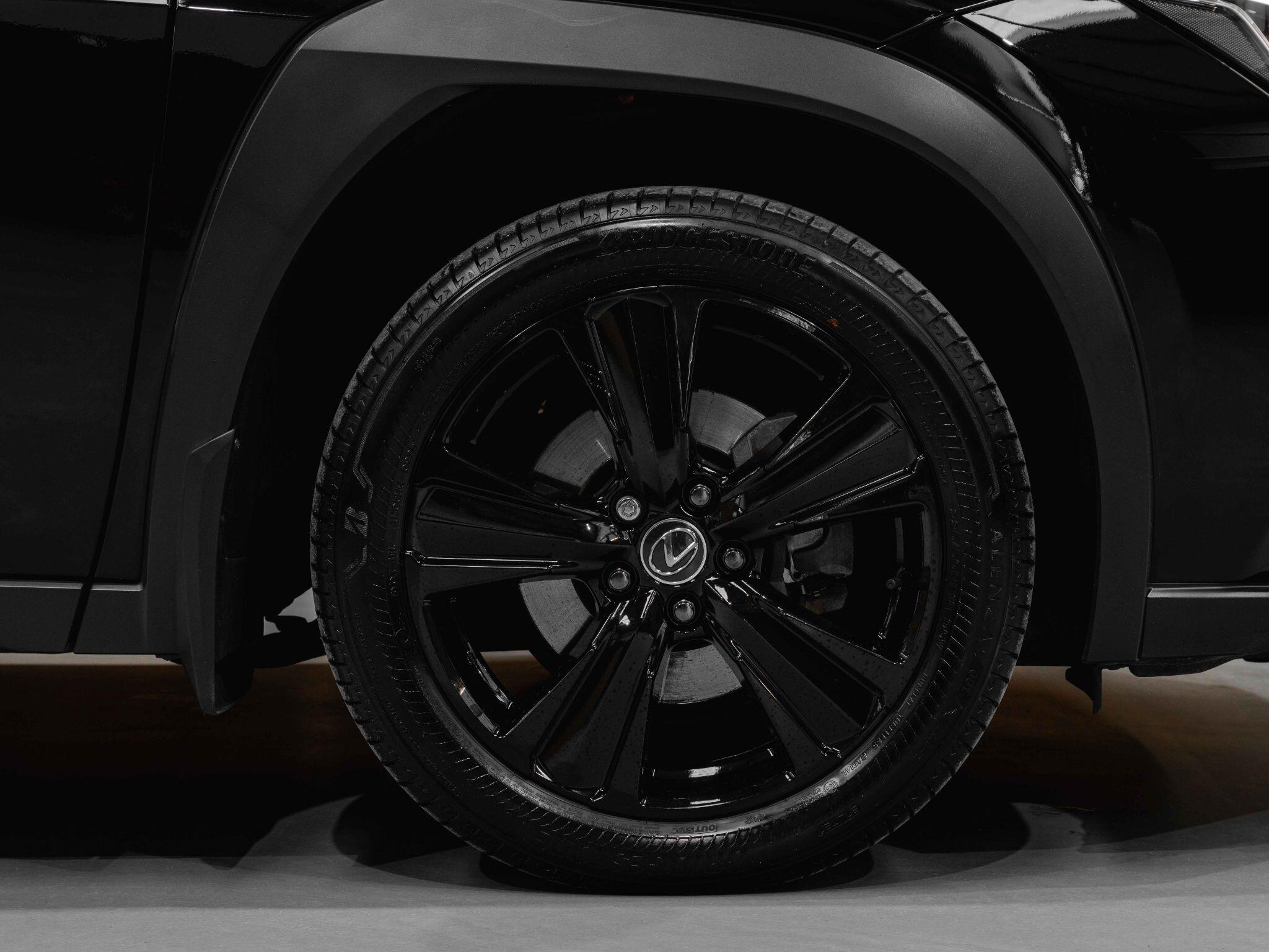 Lexus UX - Image 23