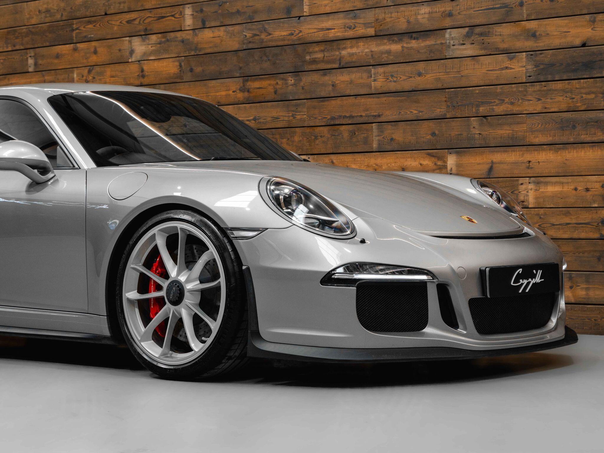 Porsche 911 - Image 5