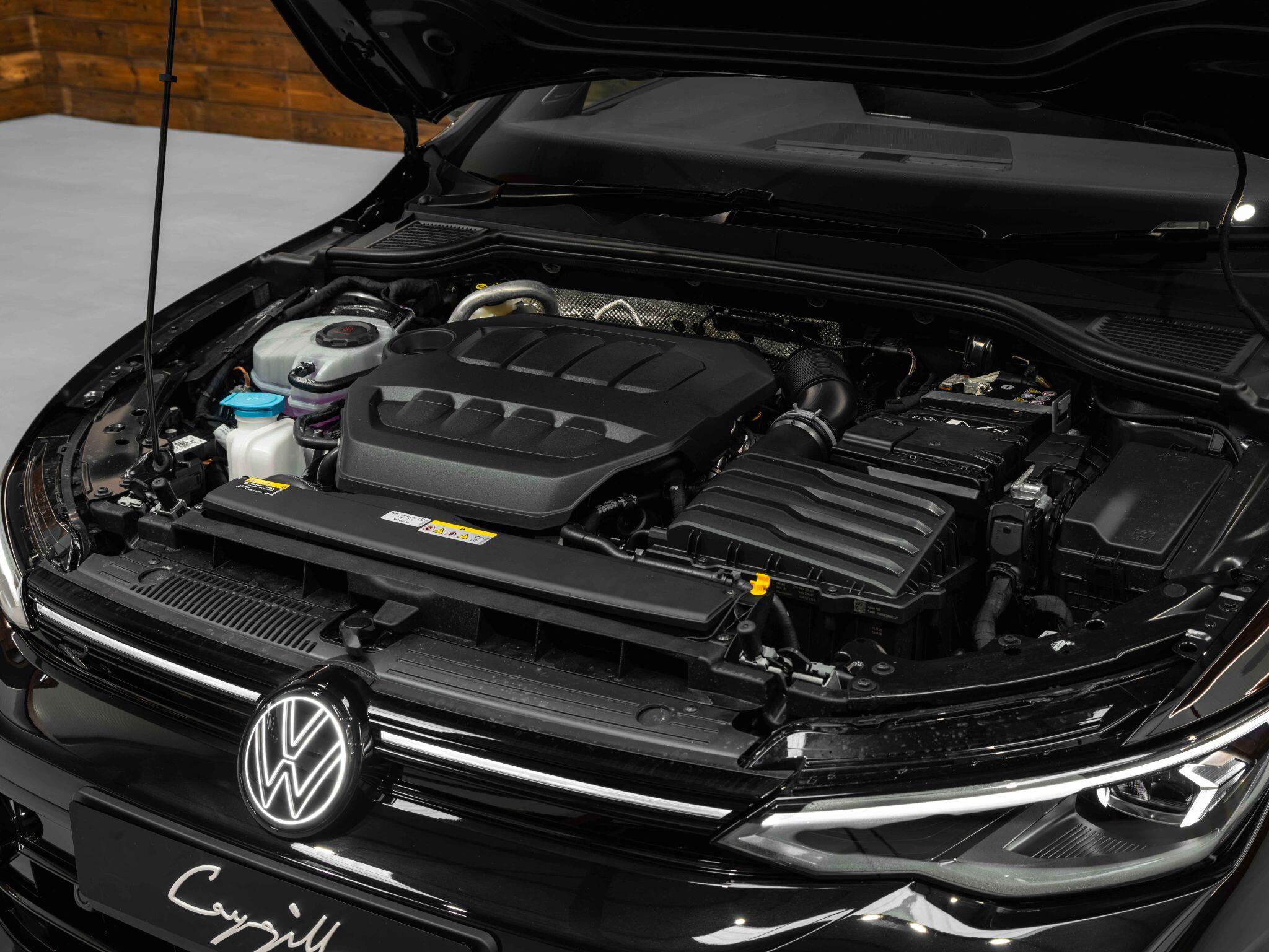 Volkswagen Golf - Image 16