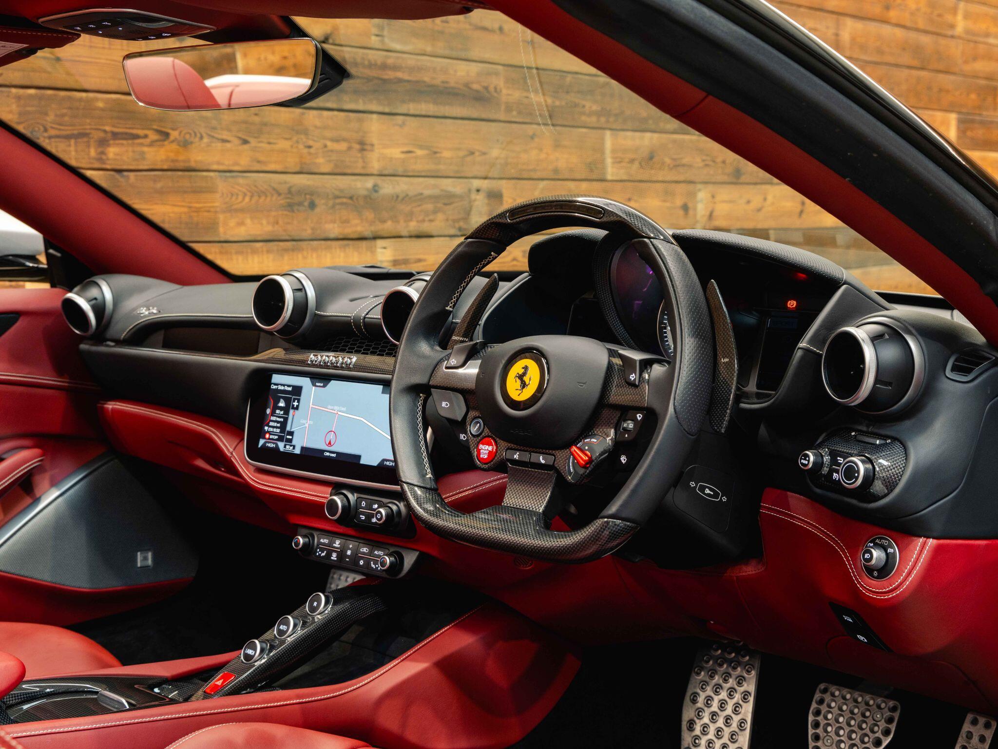 Ferrari Portofino - Image 11