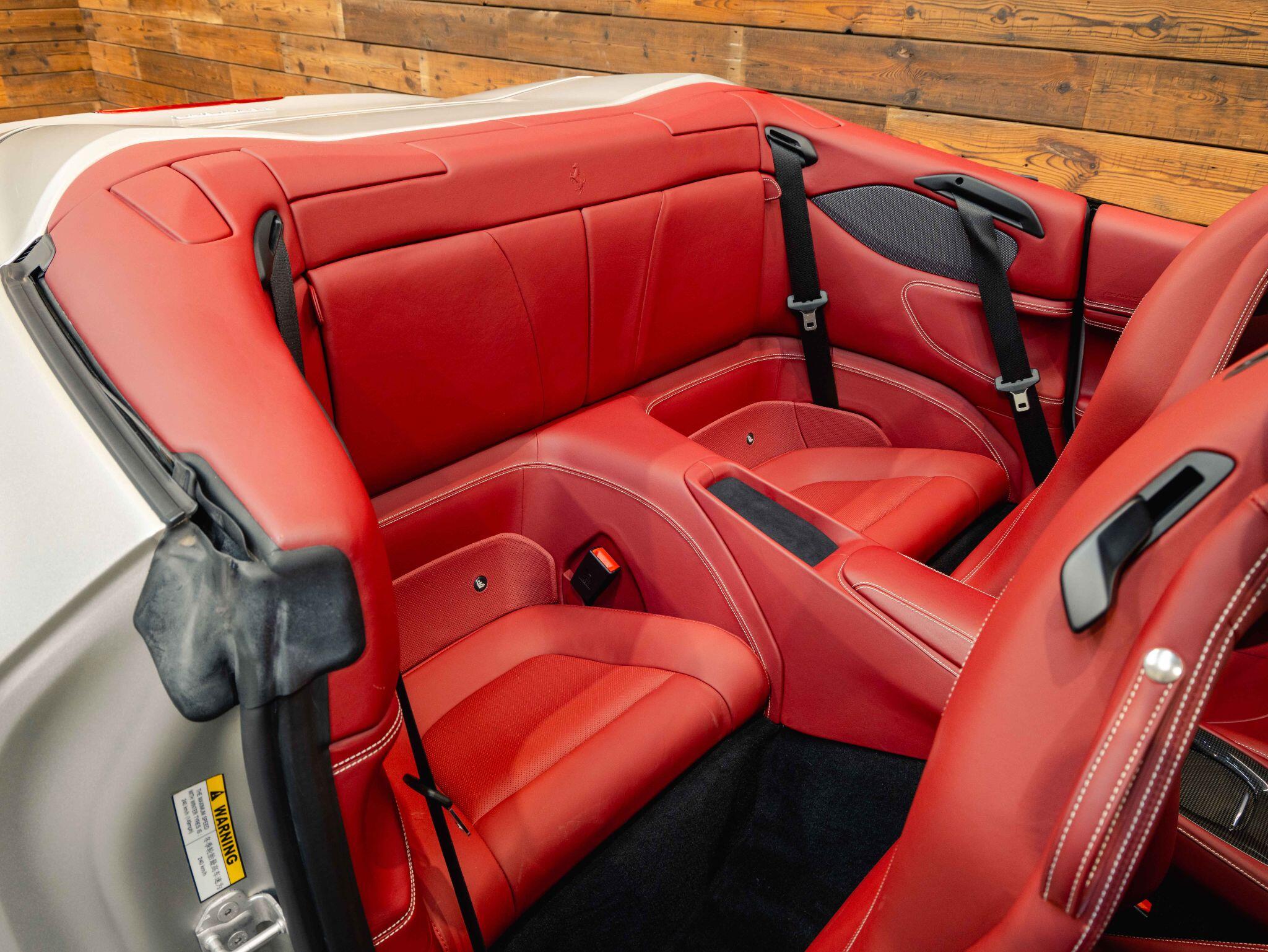 Ferrari Portofino - Image 14