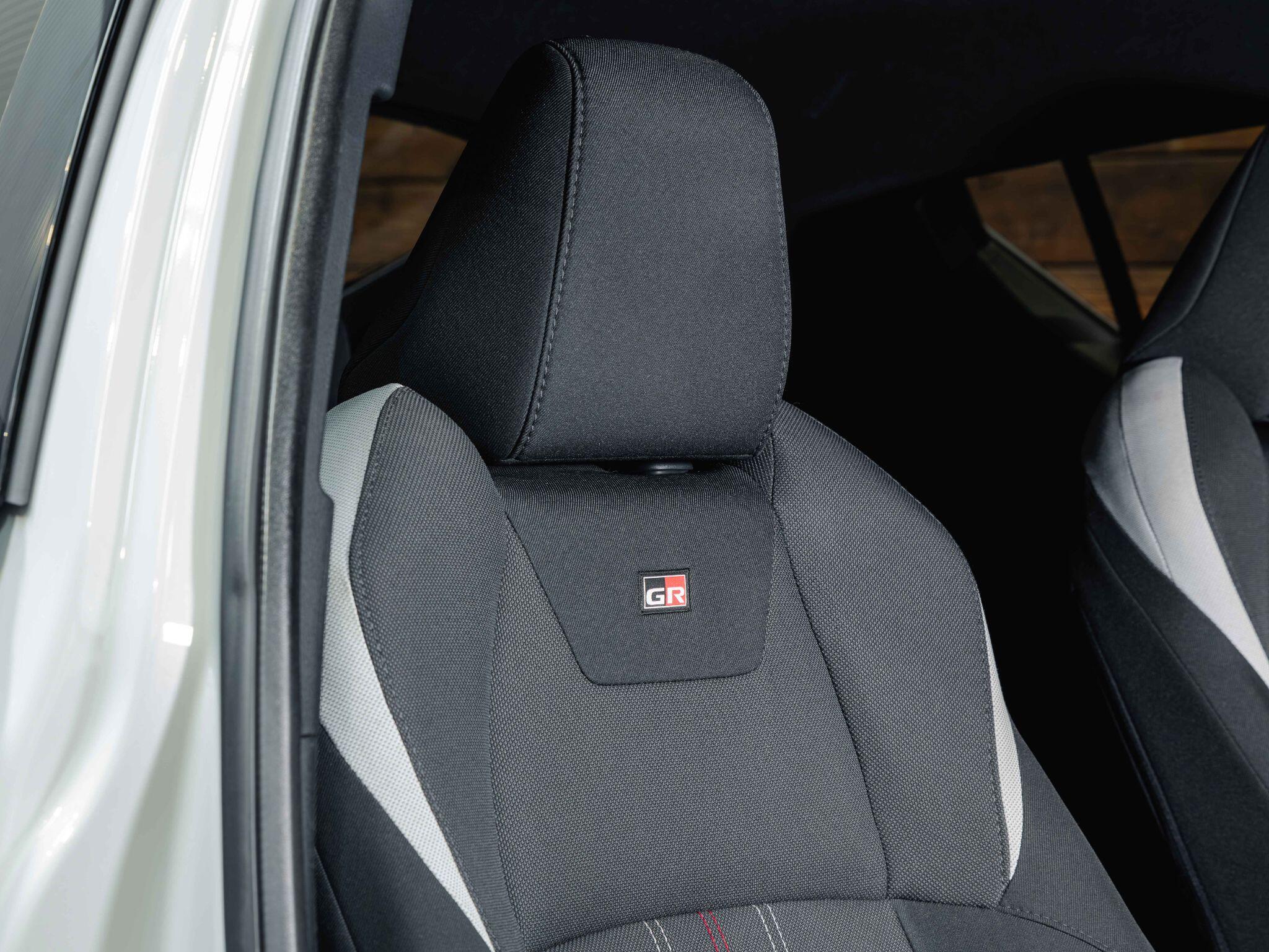 Toyota C-HR - Image 21