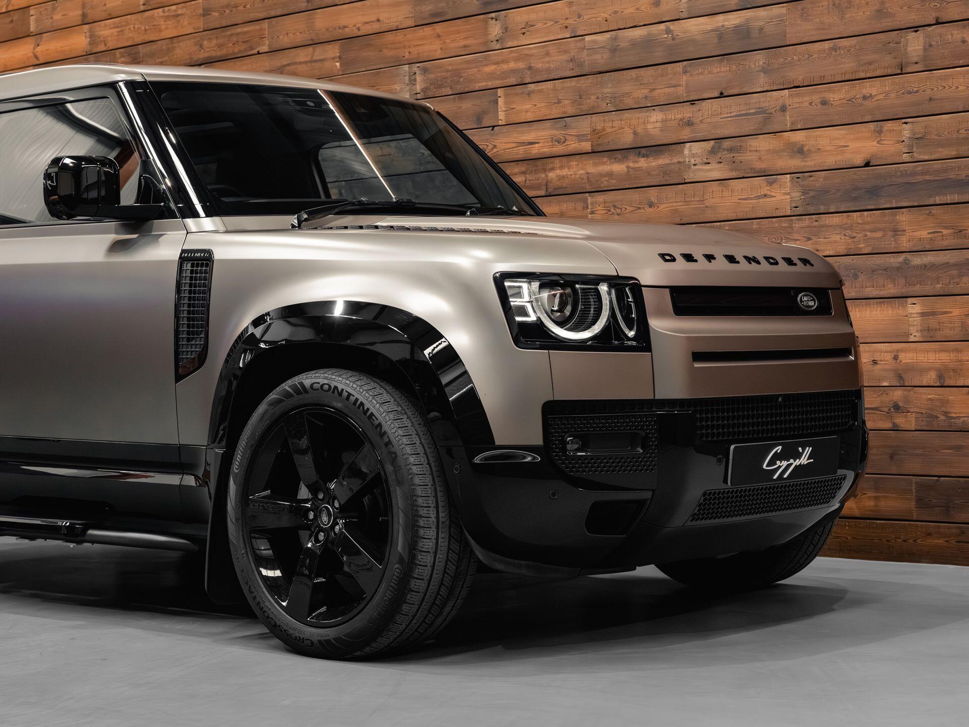 Land Rover Defender 90 - Image 5