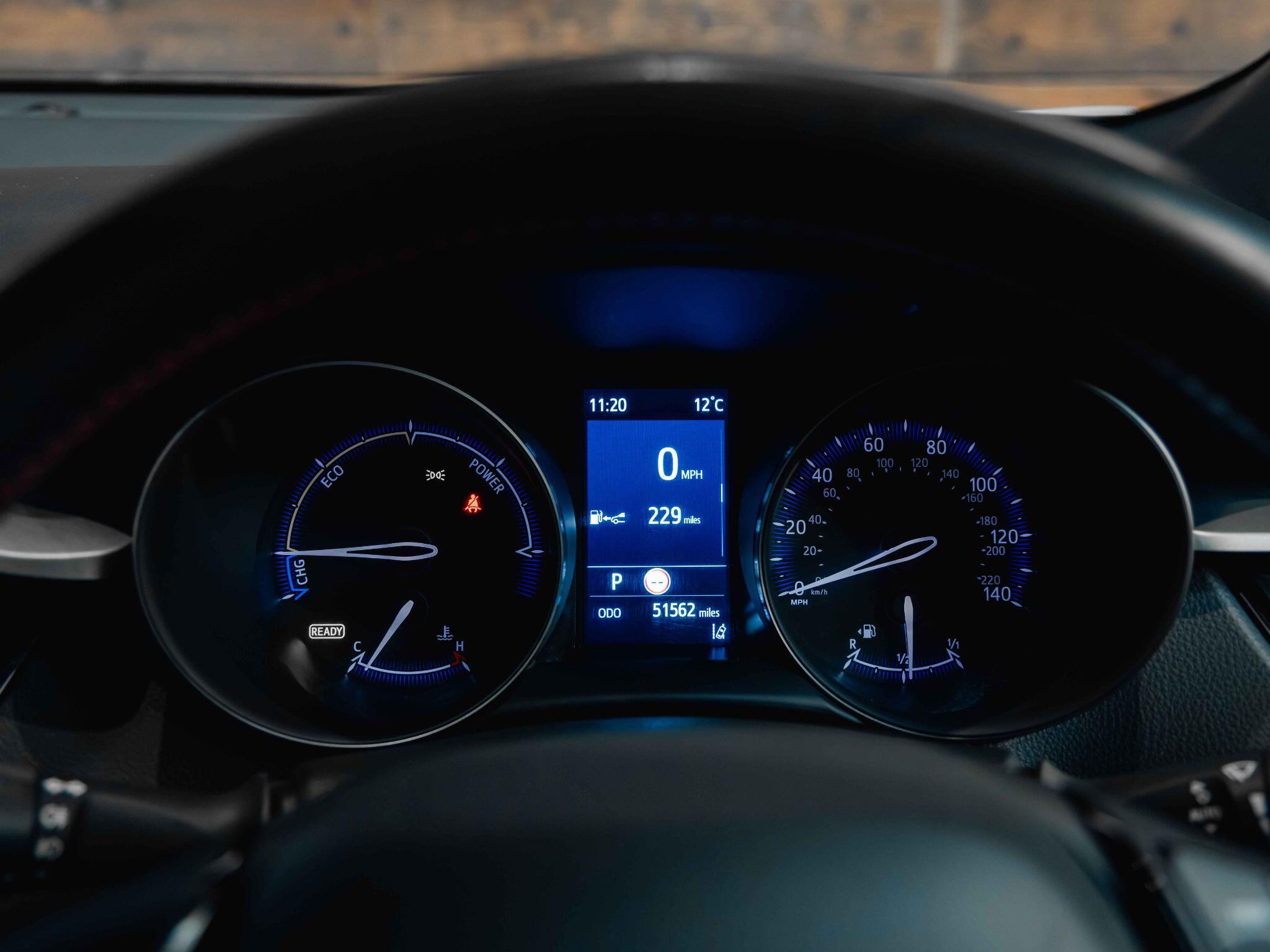 Toyota C-HR - Image 18