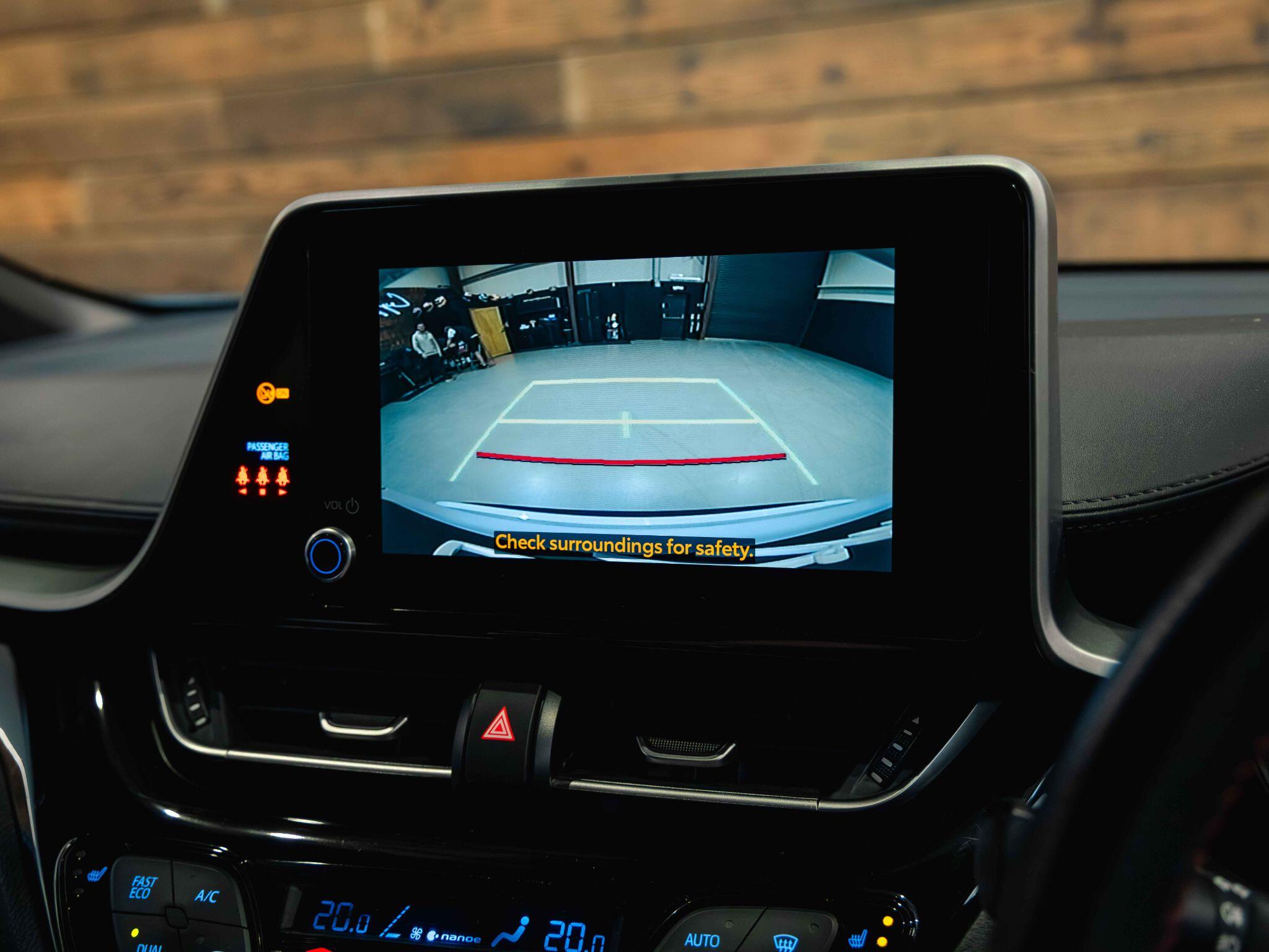 Toyota C-HR - Image 16