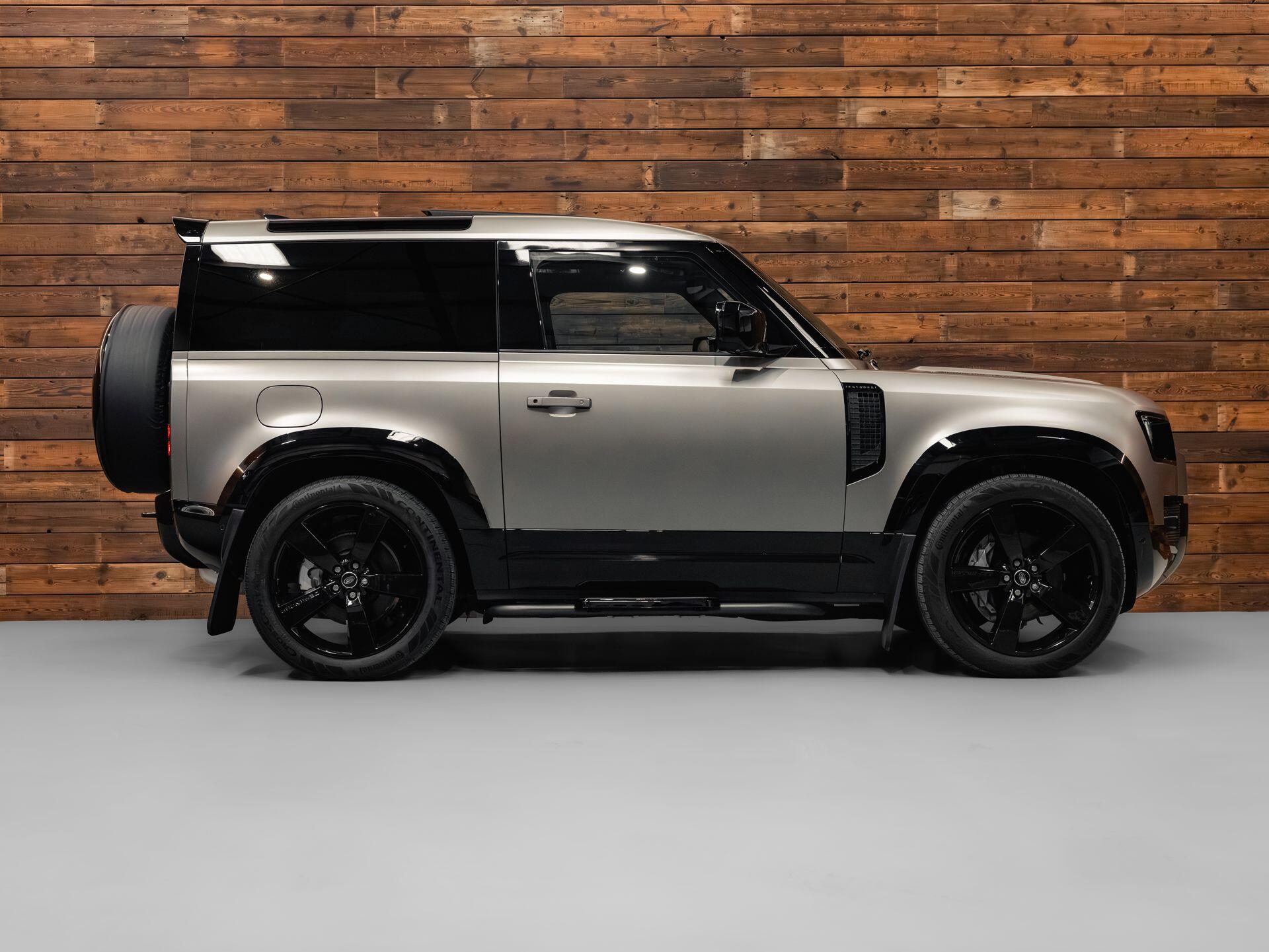 Land Rover Defender 90 - Image 6