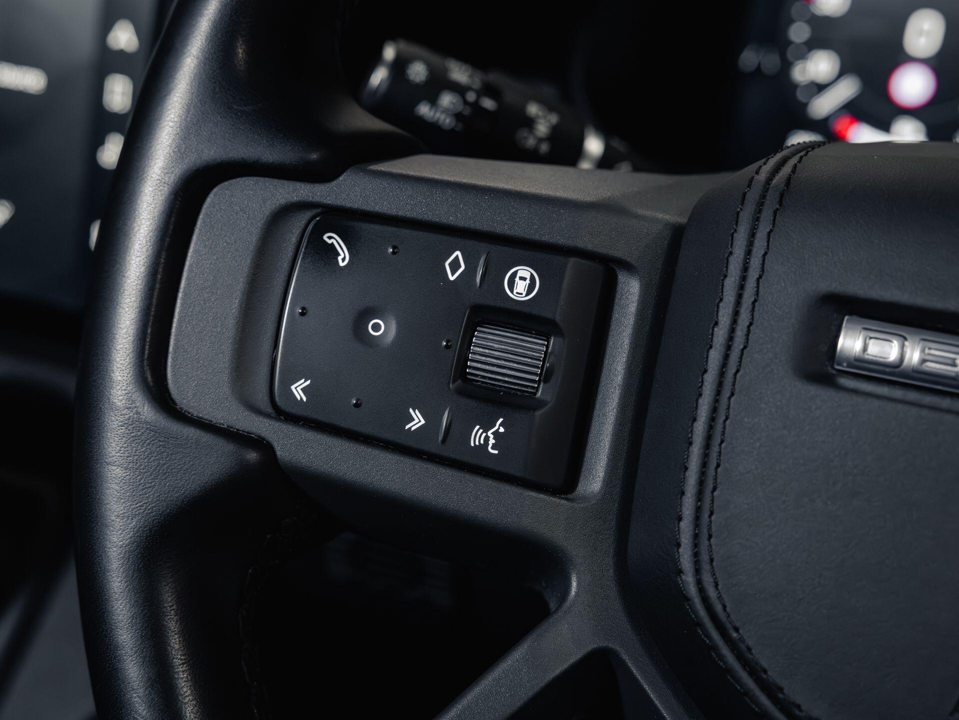 Land Rover Defender 90 - Image 11