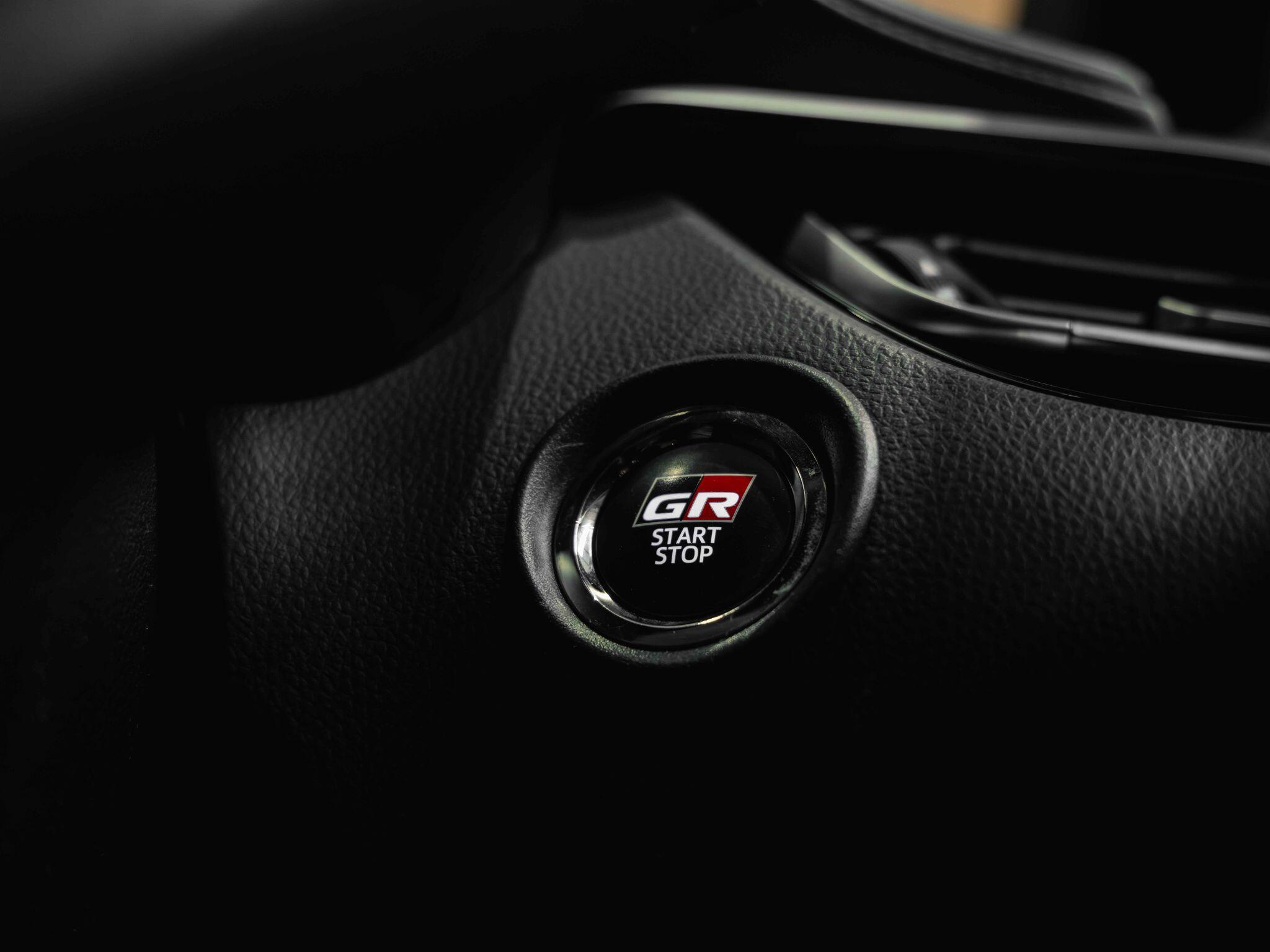 Toyota C-HR - Image 12