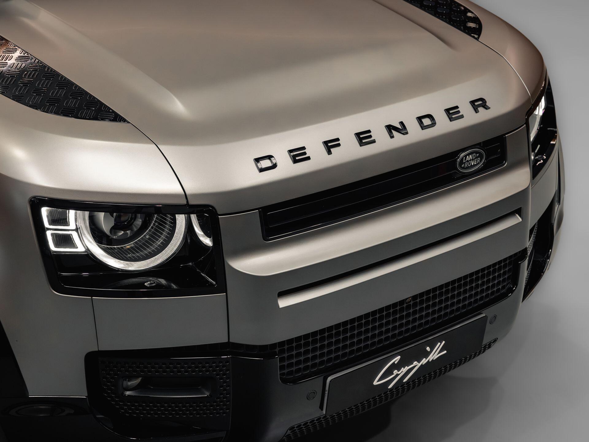 Land Rover Defender 90 - Image 25