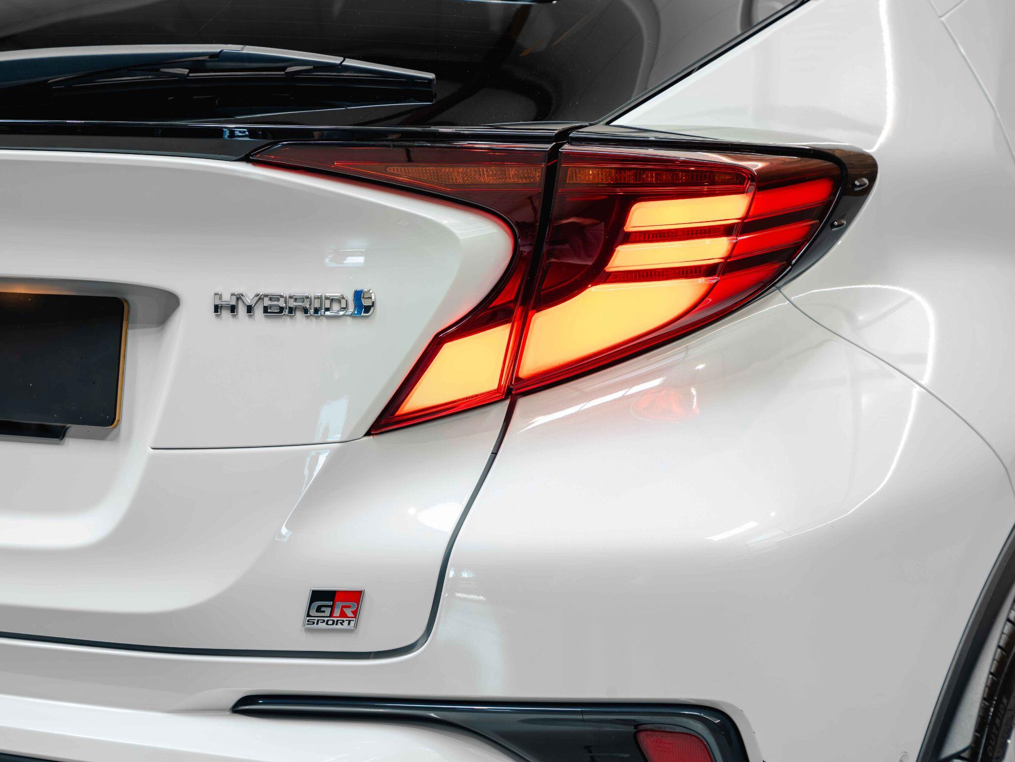 Toyota C-HR - Image 24