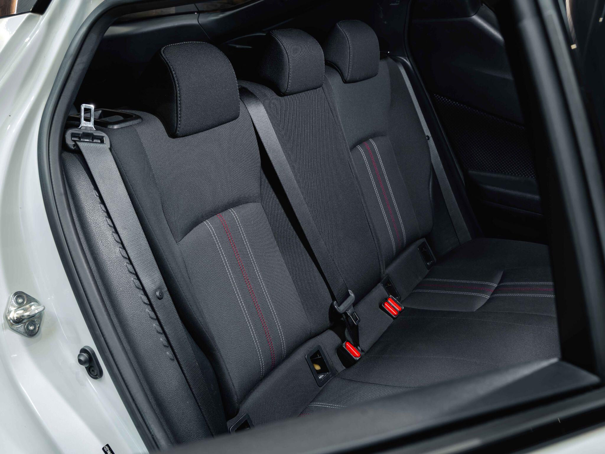 Toyota C-HR - Image 11