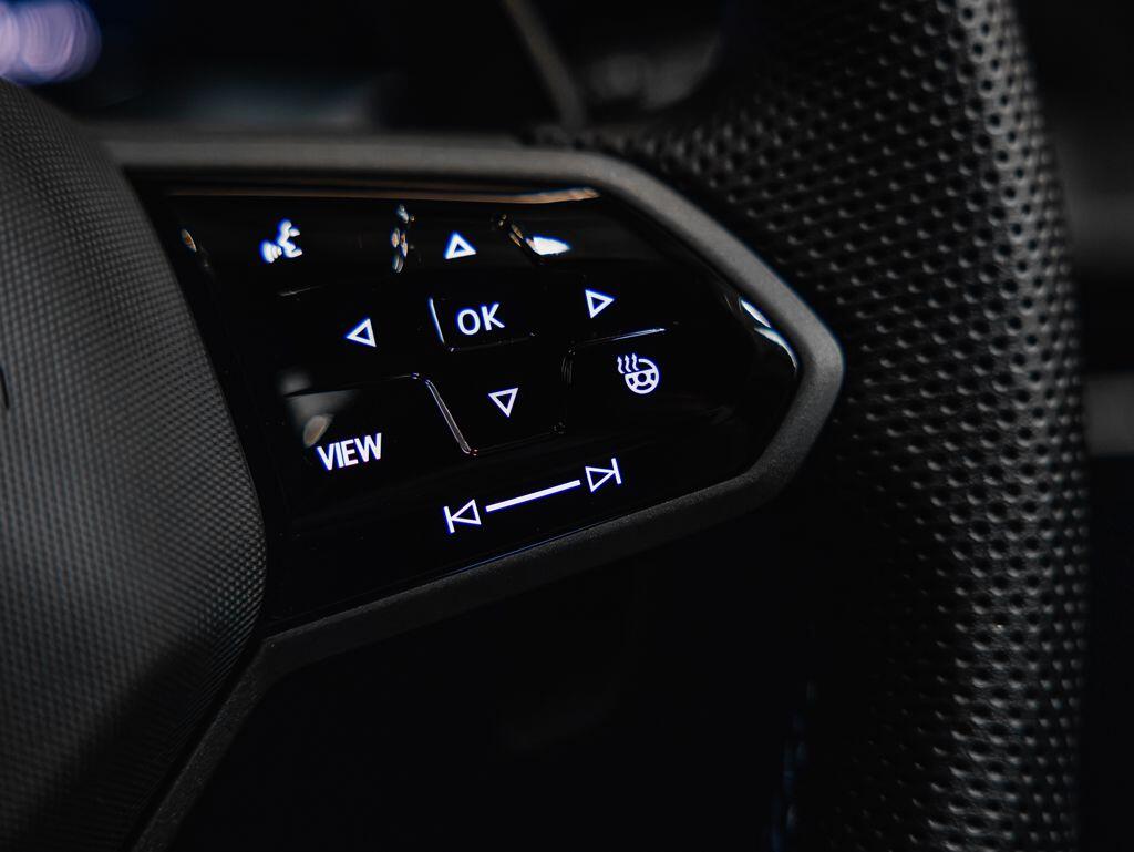 Volkswagen Golf - Image 15