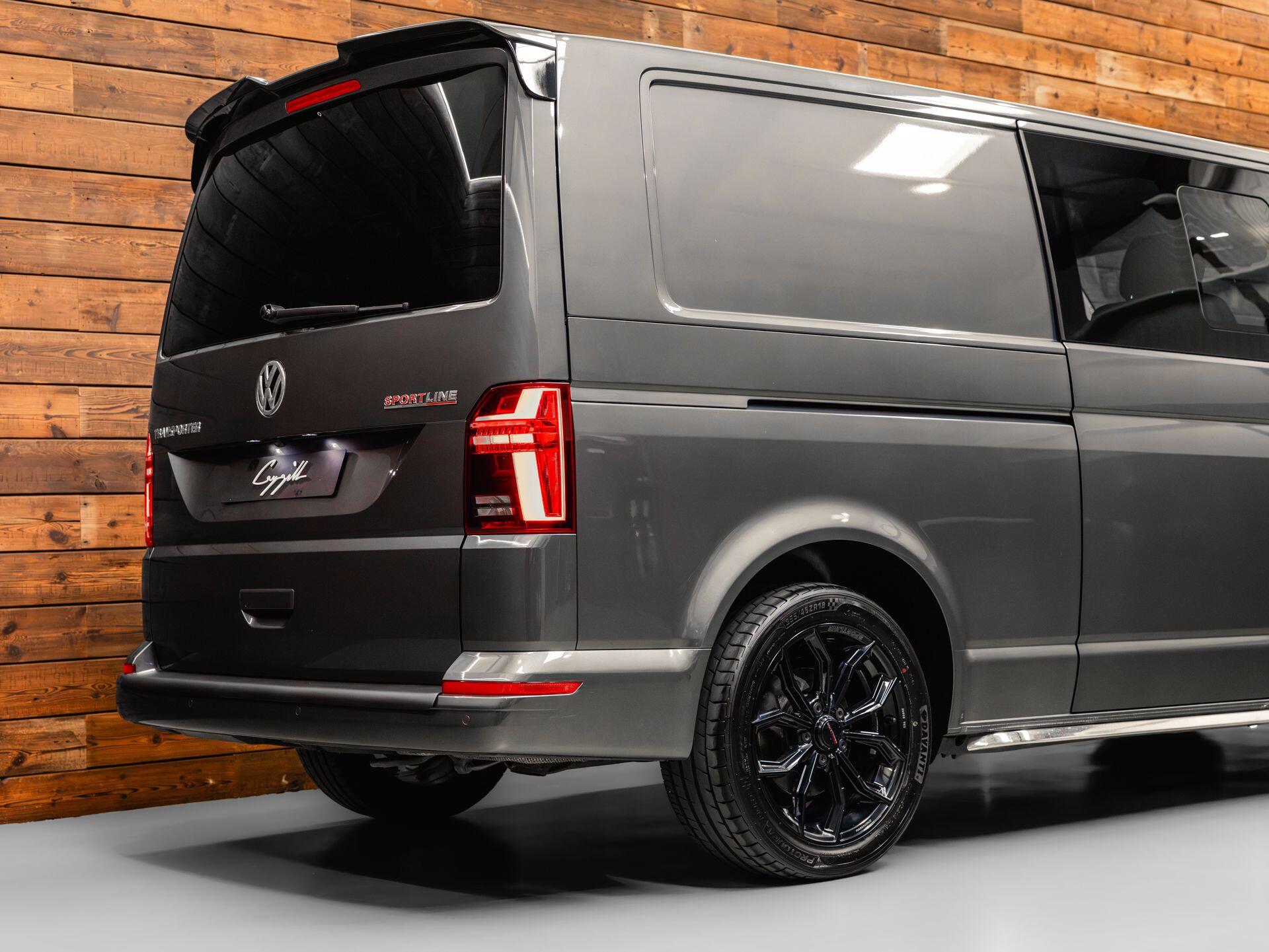 Volkswagen Transporter - Image 7