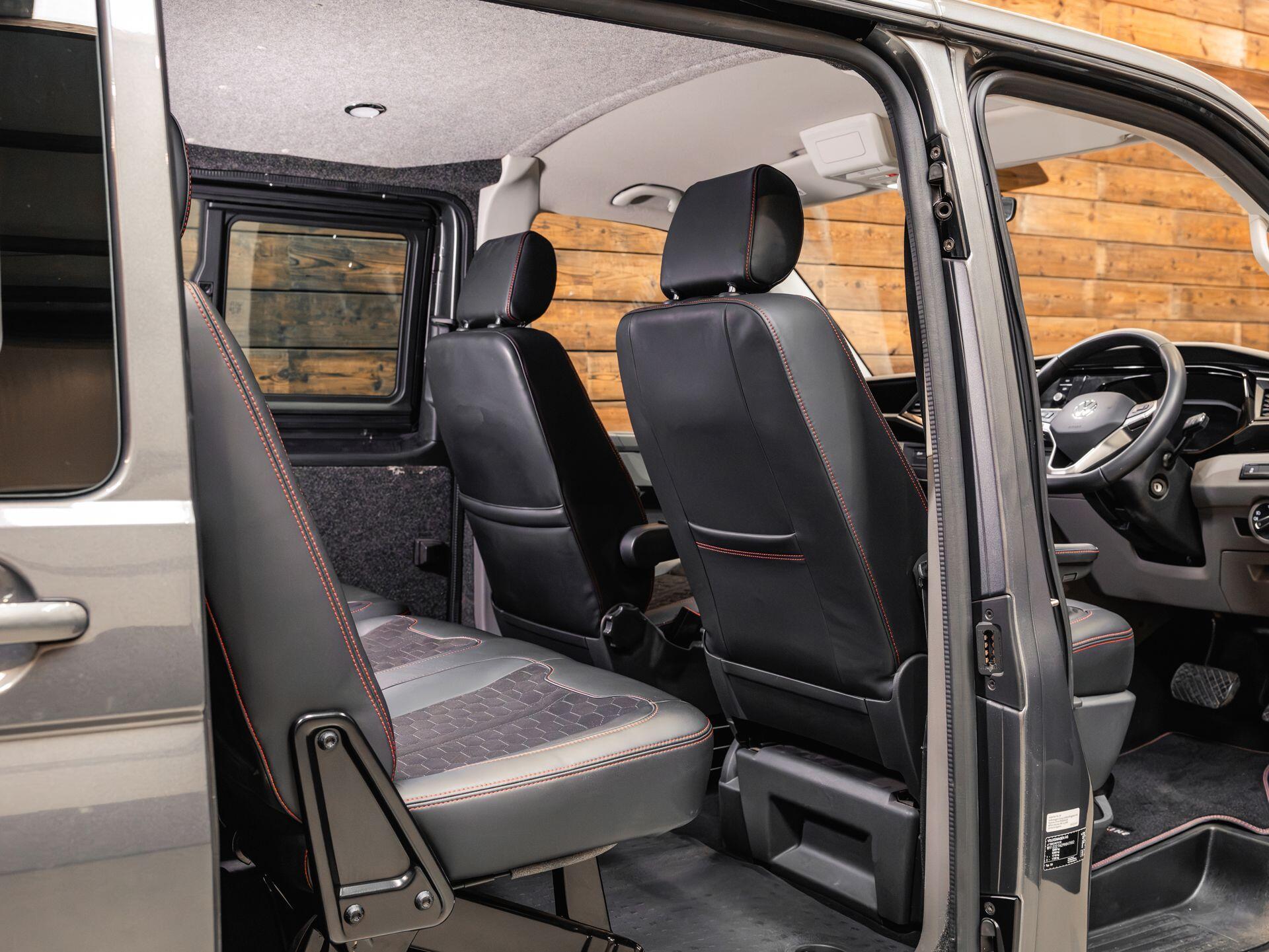 Volkswagen Transporter - Image 9