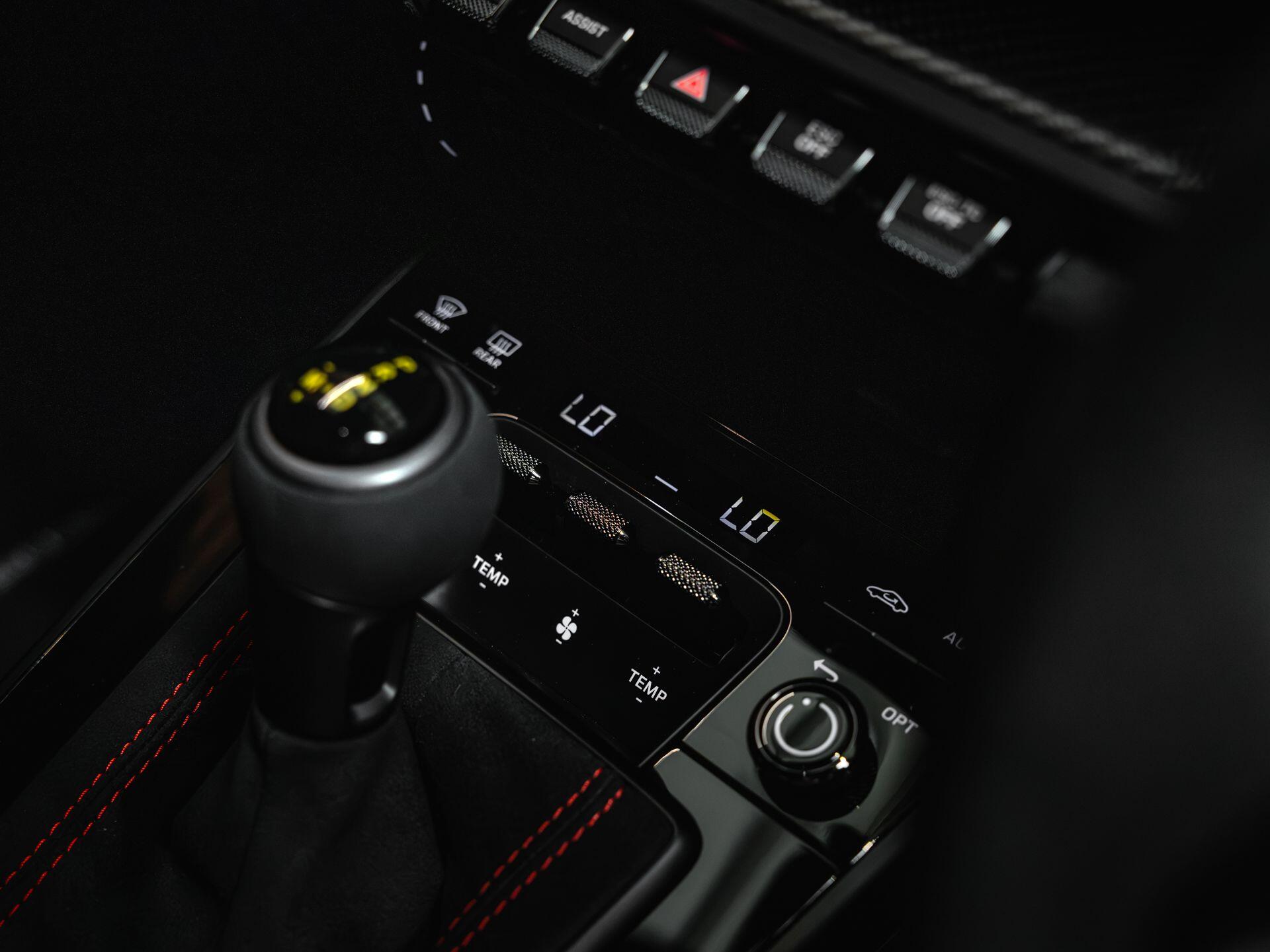 Porsche 911 - Image 12