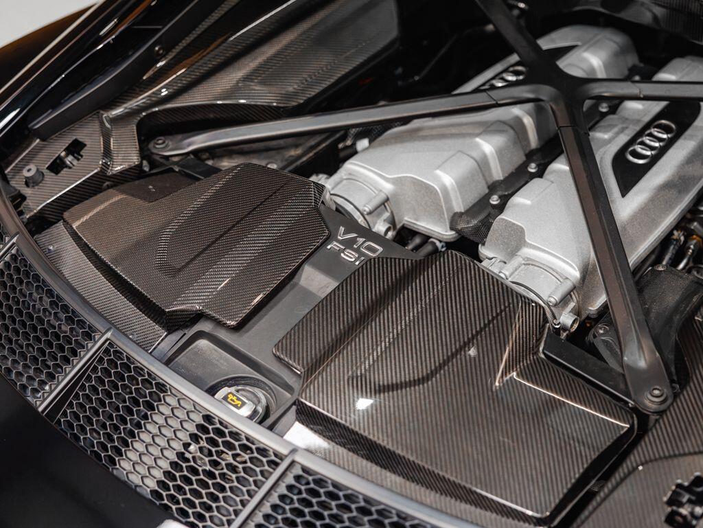 Audi R8 - Image 19