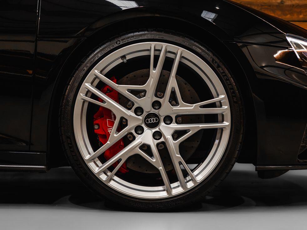 Audi R8 - Image 21