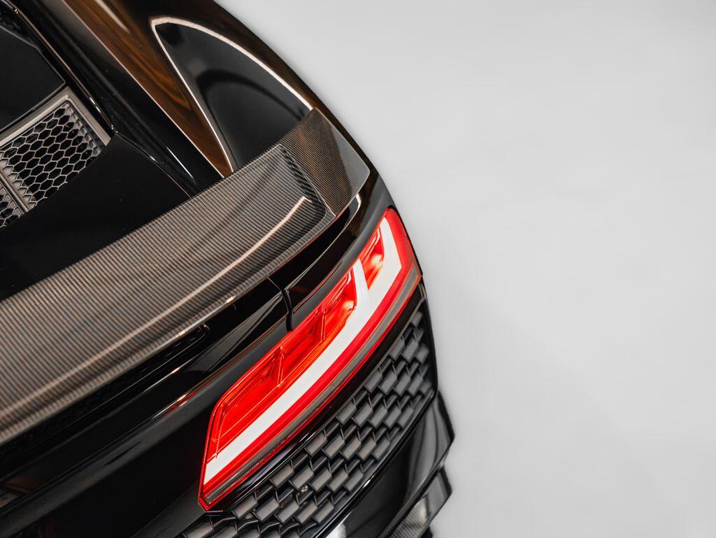 Audi R8 - Image 33