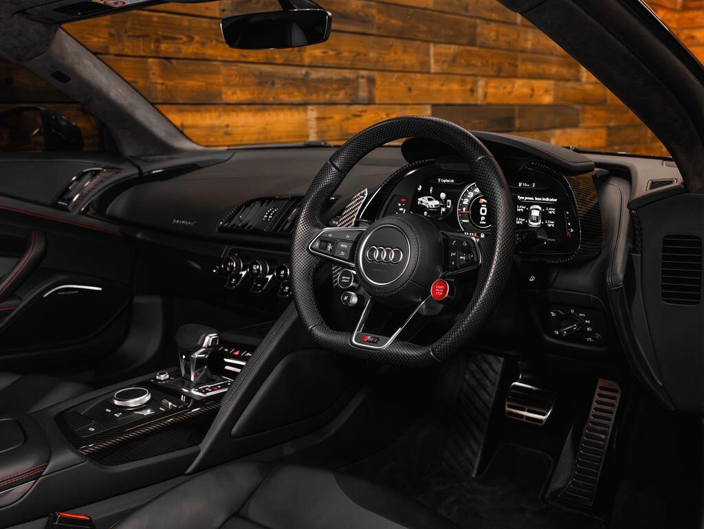 Audi R8 - Image 8