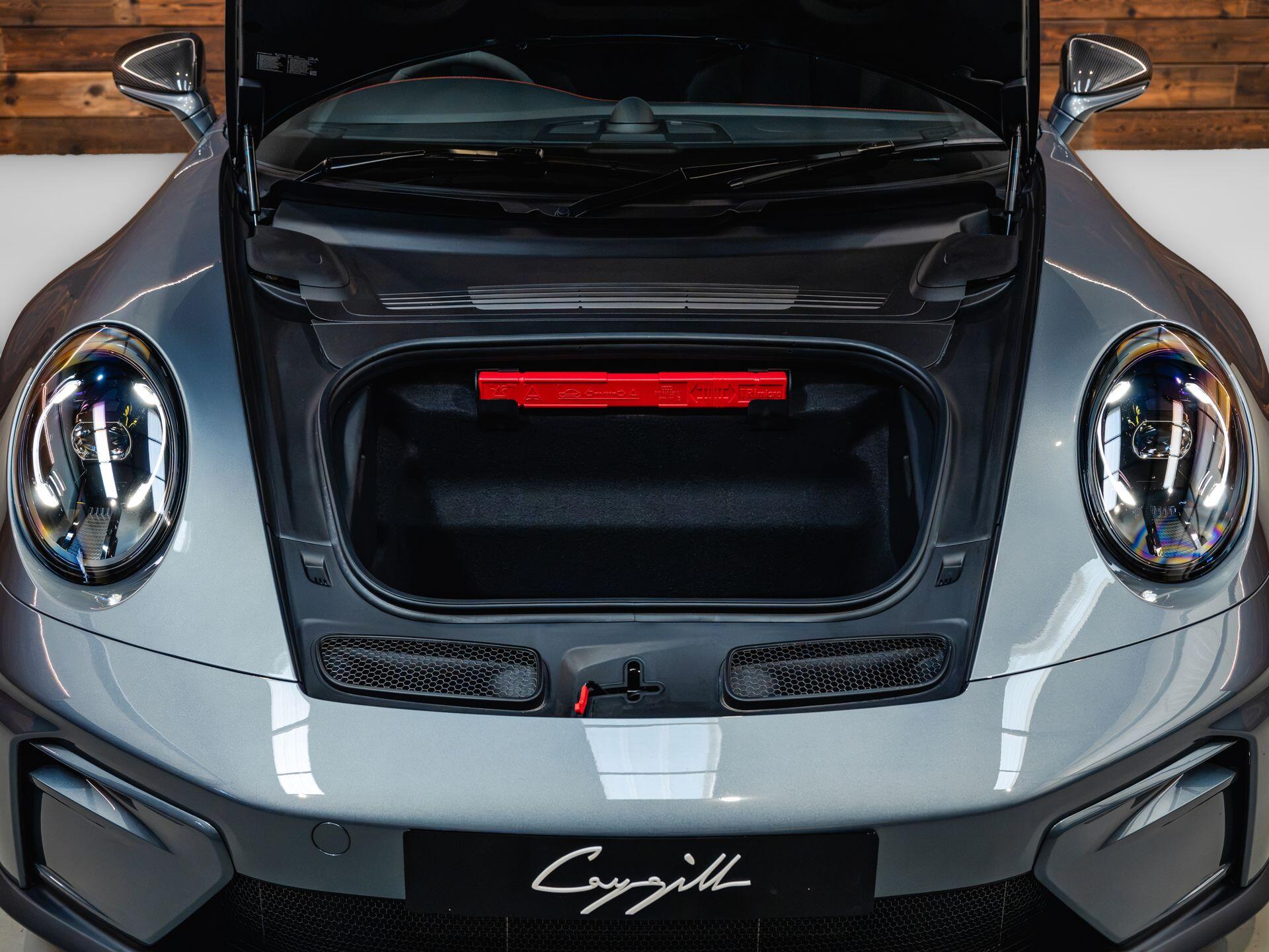 Porsche 911 - Image 20