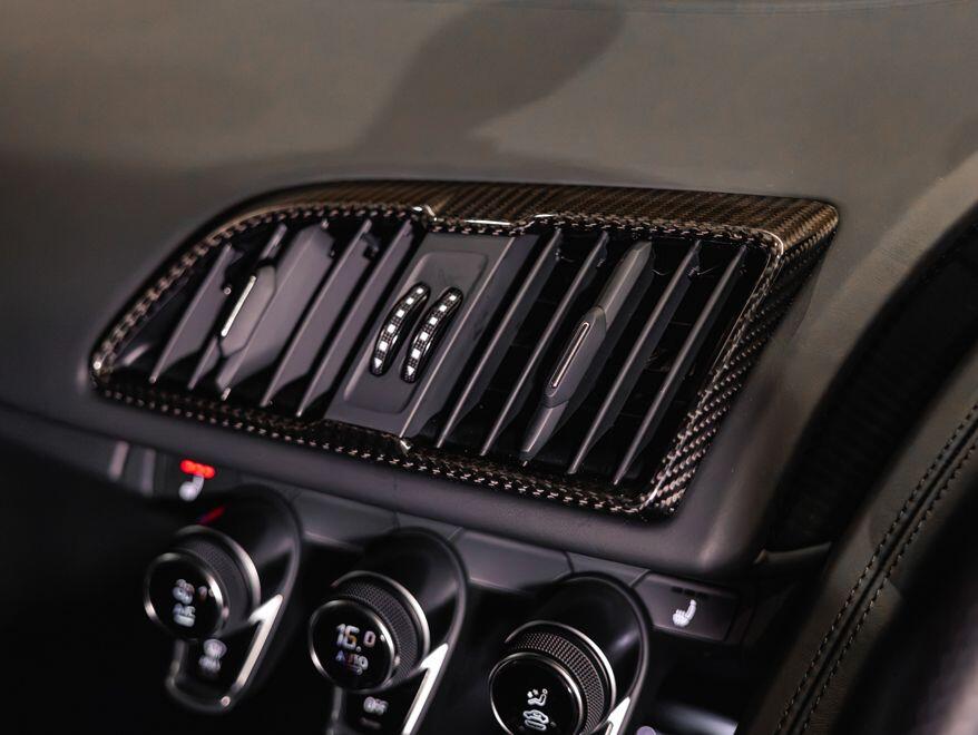 Audi R8 - Image 10