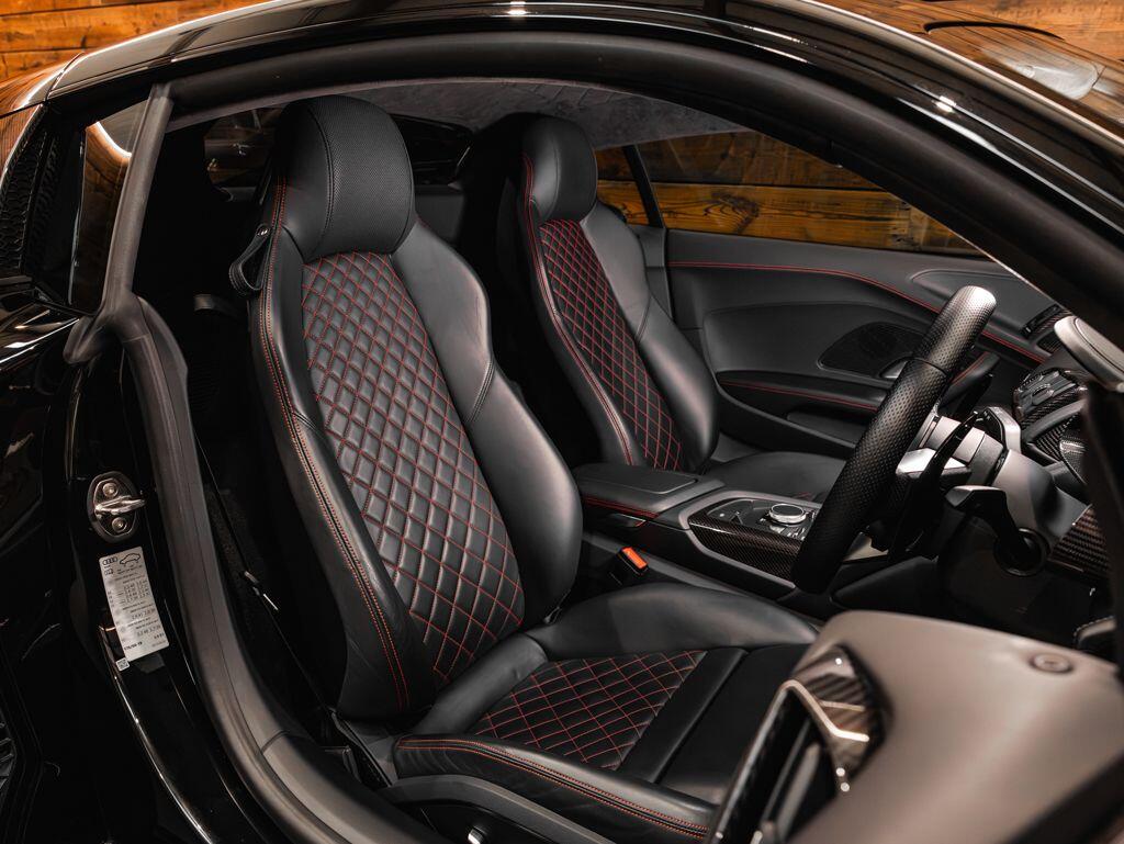 Audi R8 - Image 11